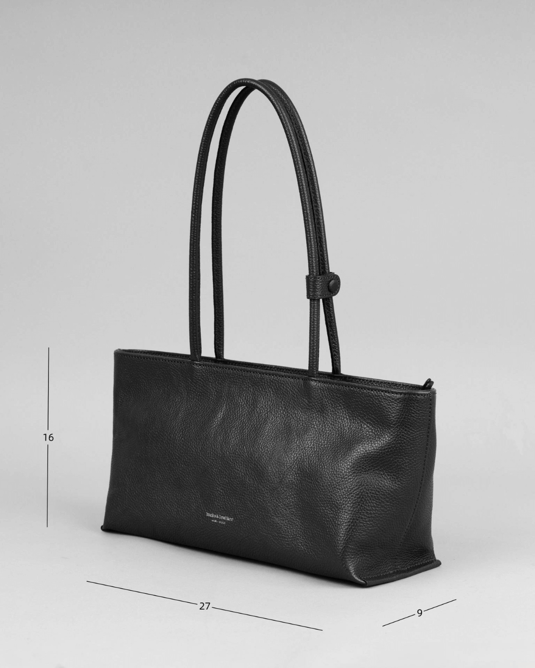 BUCKS AND LEATHER 016 Boat Shopper