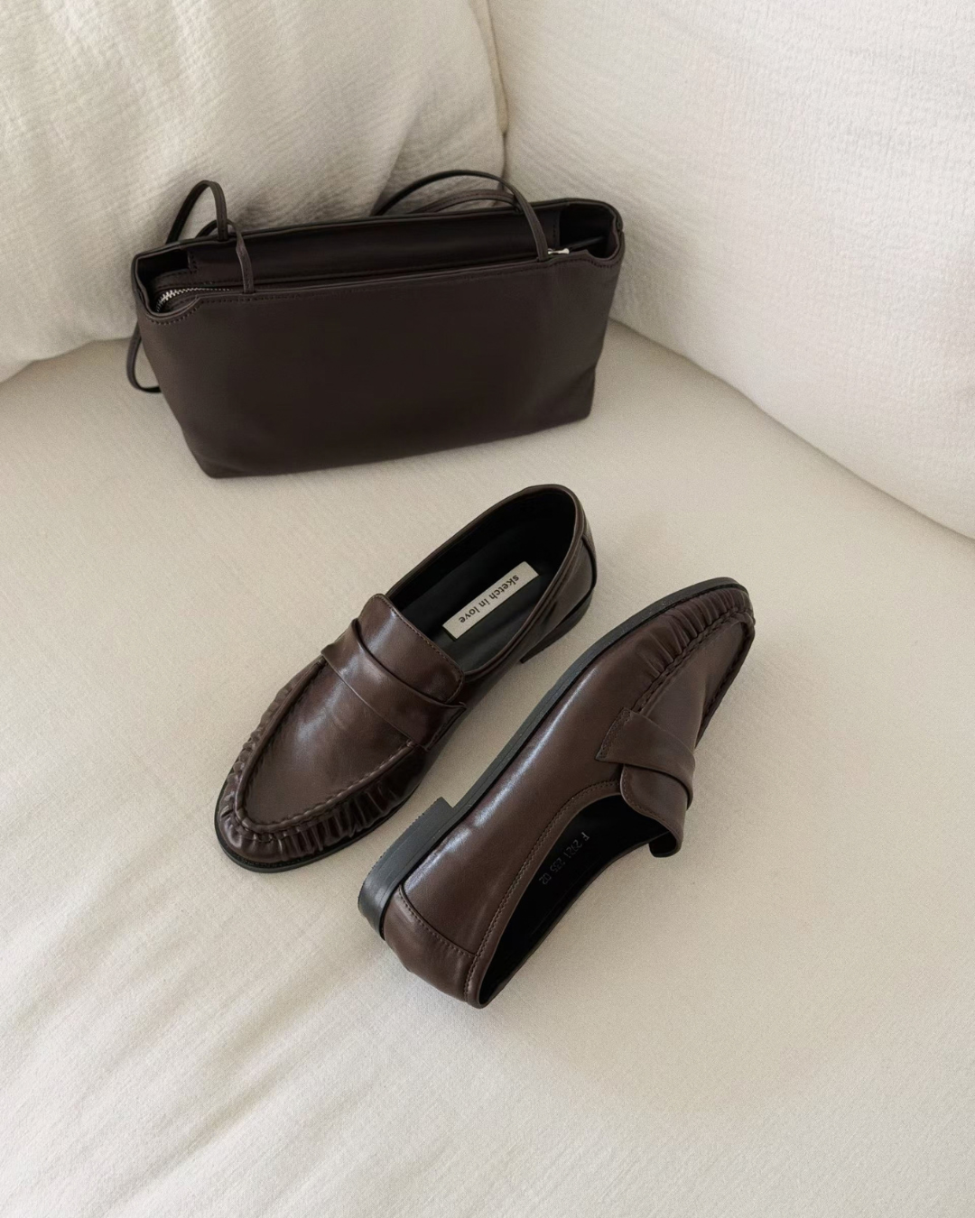 2921 Classic Shirring Loafer