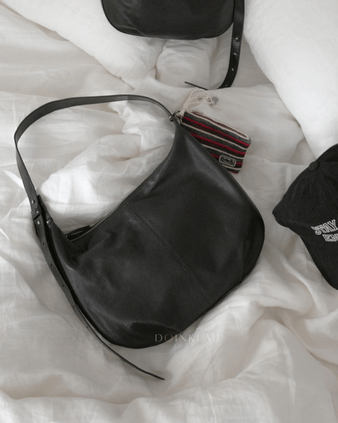BUCKS AND LEATHER Bow Bag