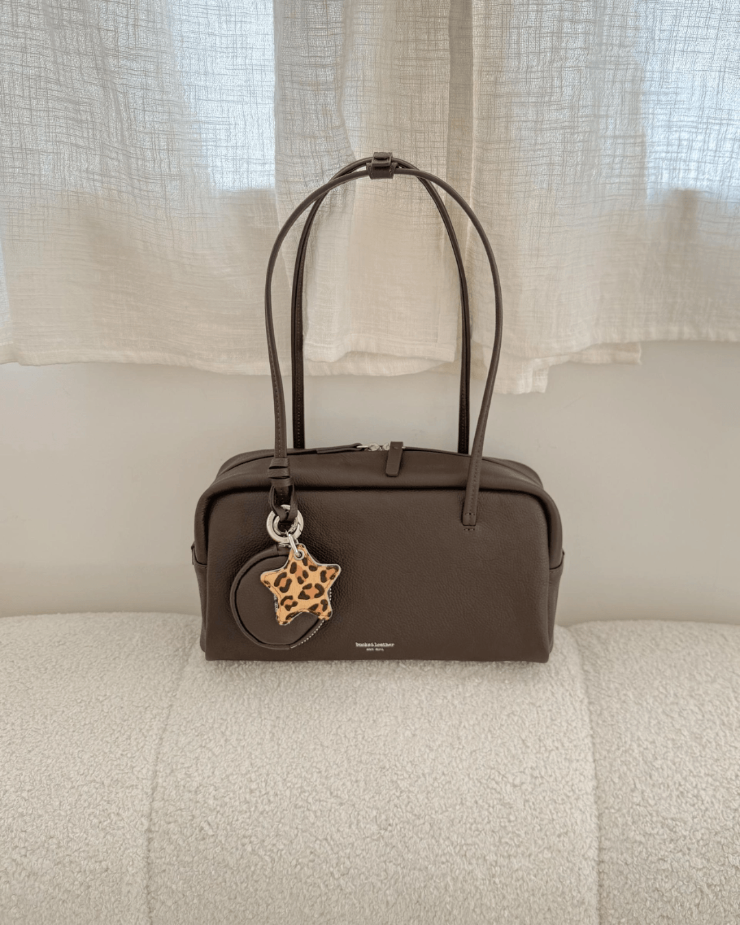 BUCKS AND LEATHER POUND BAG