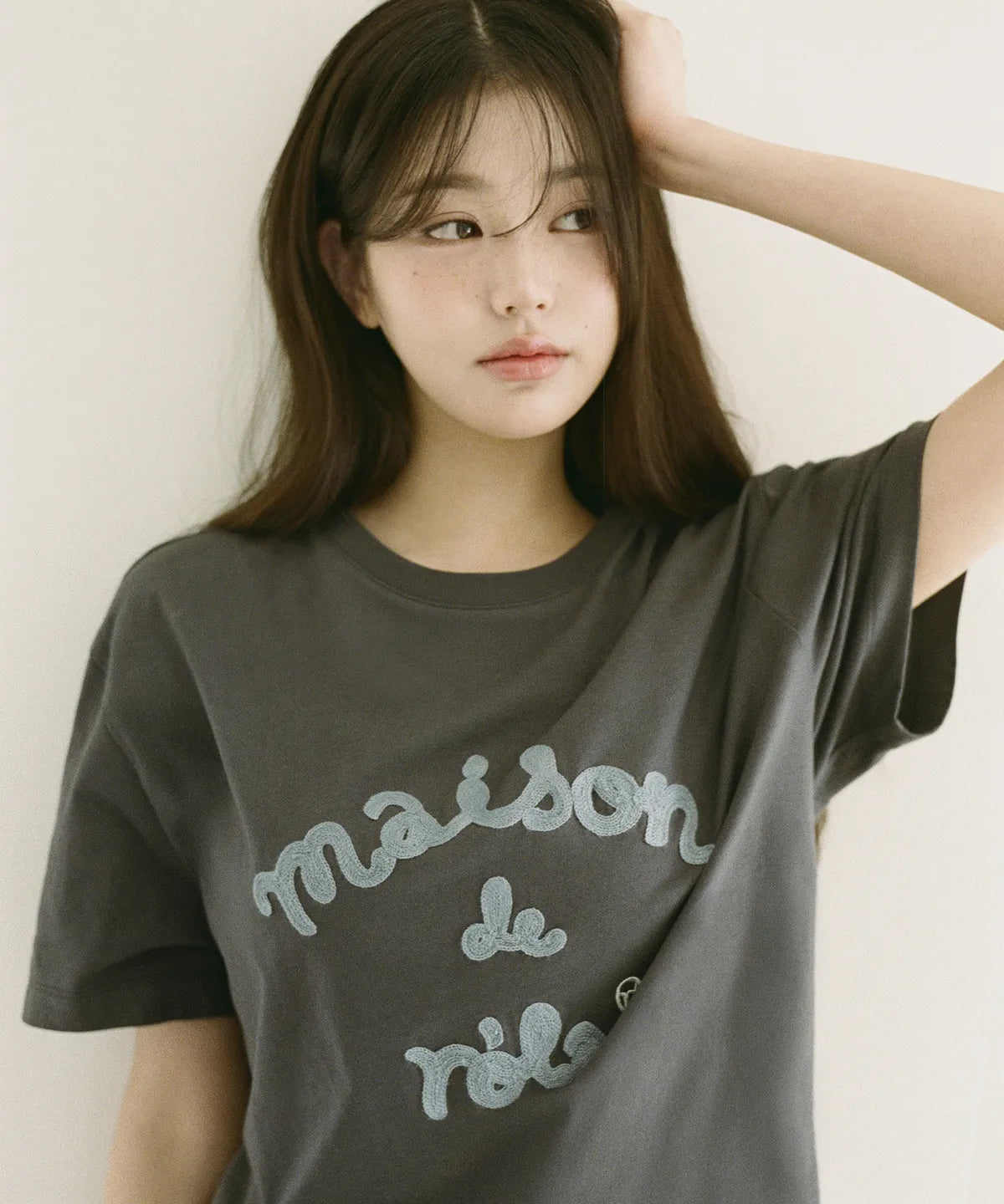 ROLA ROLA MAISON DE ROLA EMBROIDERY LOOSE FIT T-SHIRT CHARCOAL GRAY