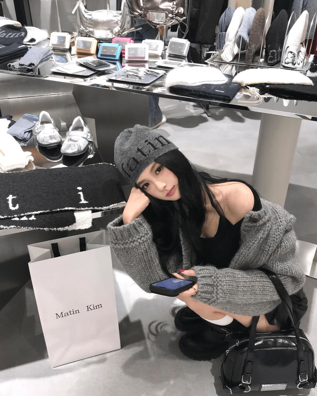 MATIN KIM 038 Logo Jacquard Short Beanie