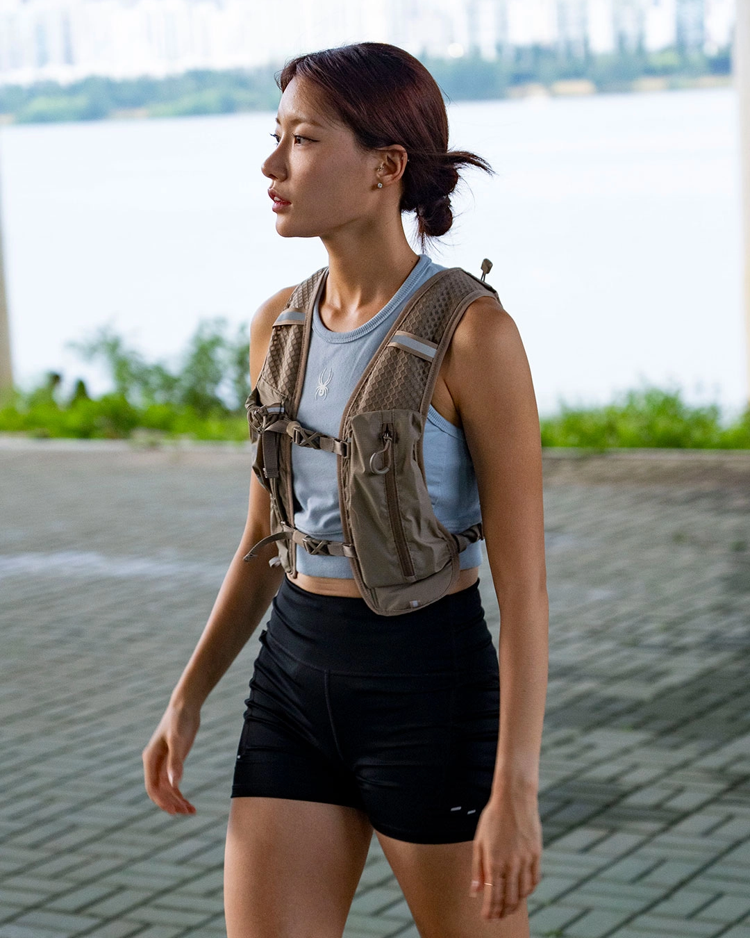 RNRN 09 UL VEST