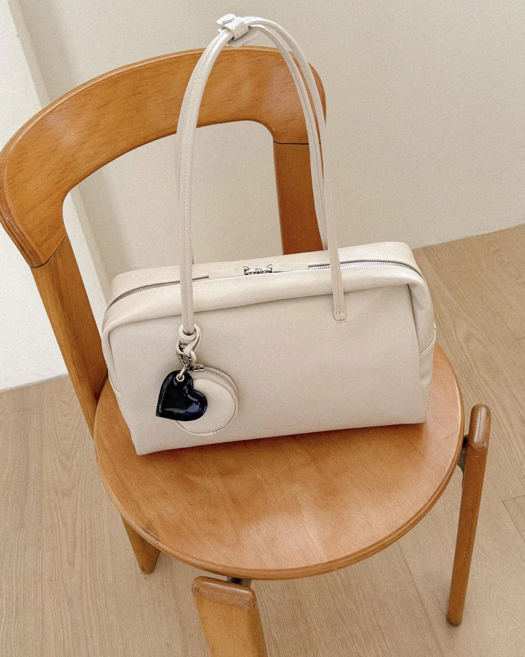 BUCKS AND LEATHER 049 Pound Bag L