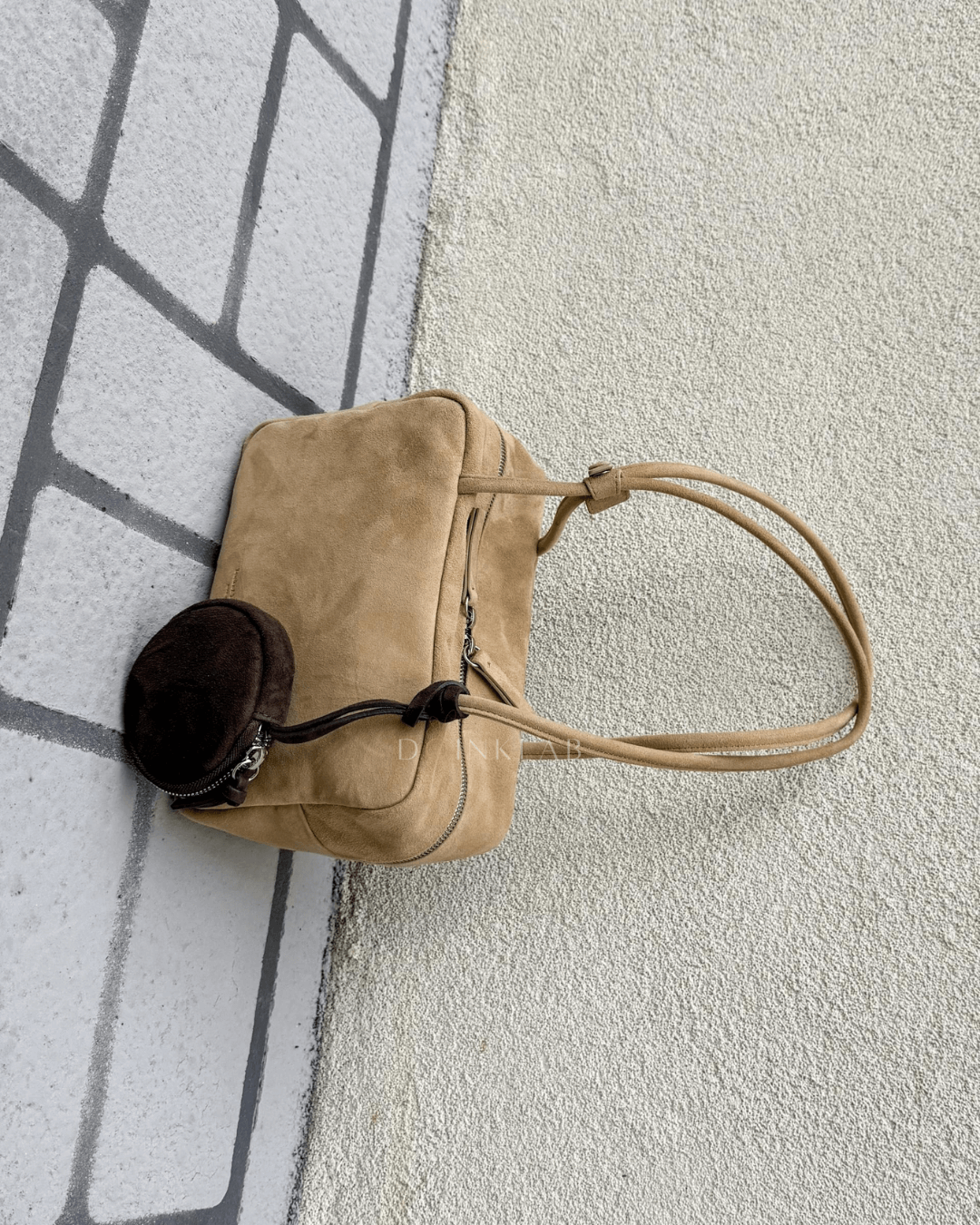 BUCKS AND LEATHER Block Bag
