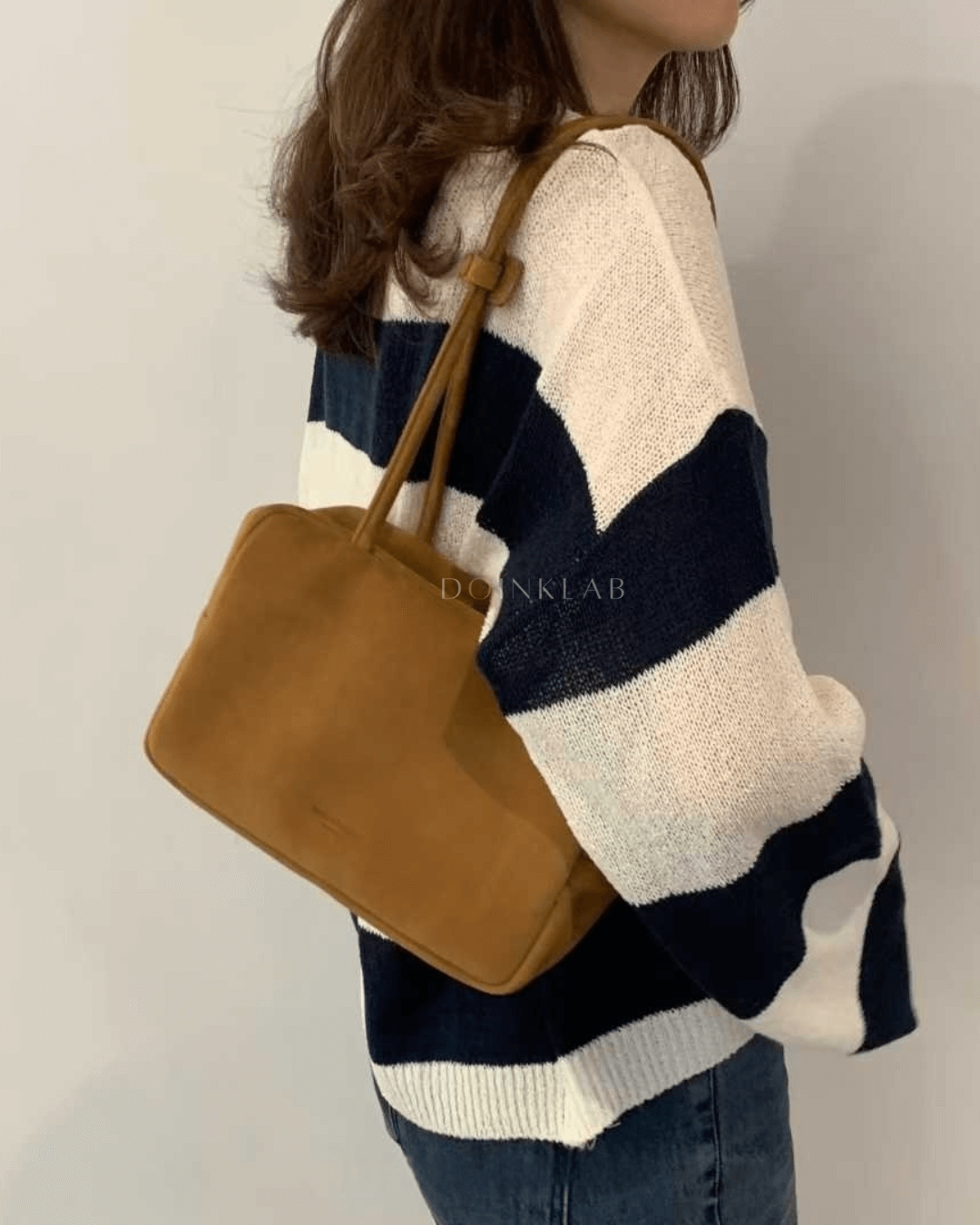 BUCKS AND LEATHER Block Bag