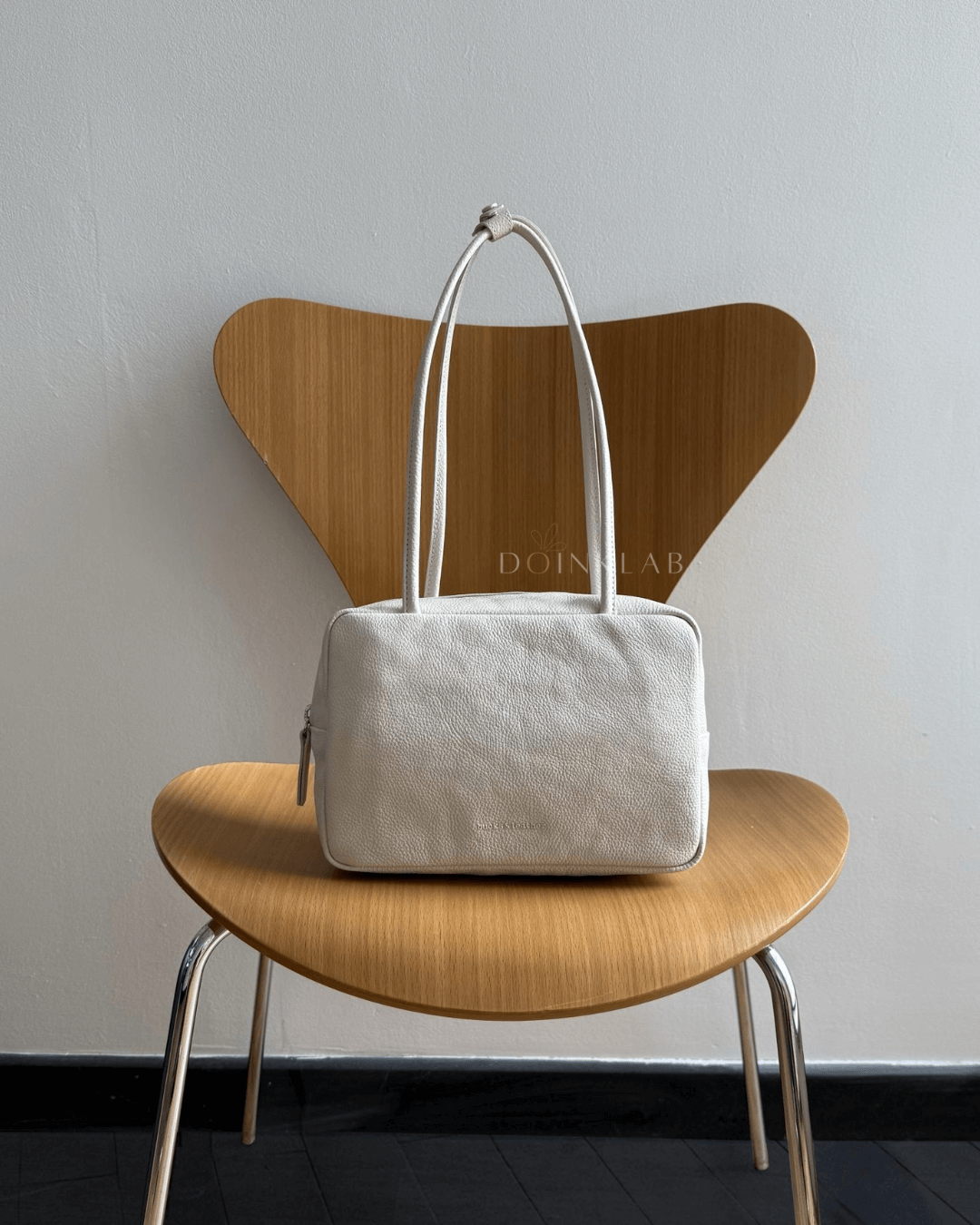 BUCKS AND LEATHER Block Bag