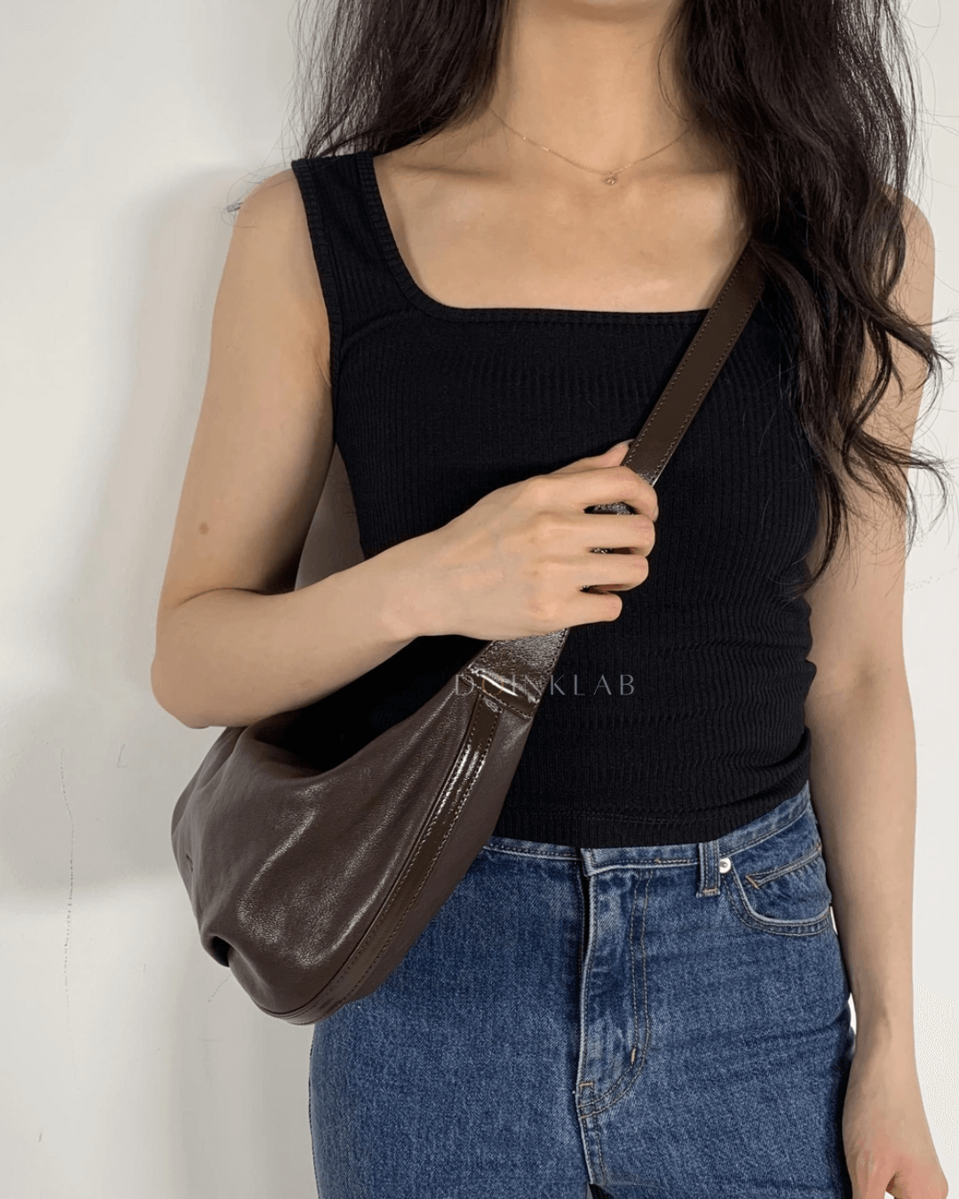 BUCKS AND LEATHER Bow S
