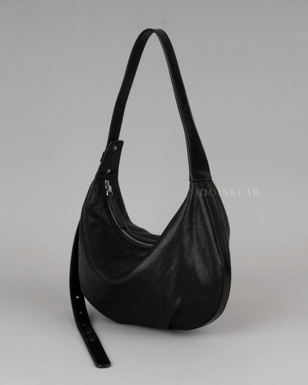 BUCKS AND LEATHER Bow S