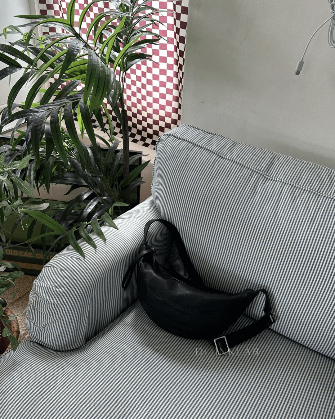 BUCKS AND LEATHER Canoe Mini