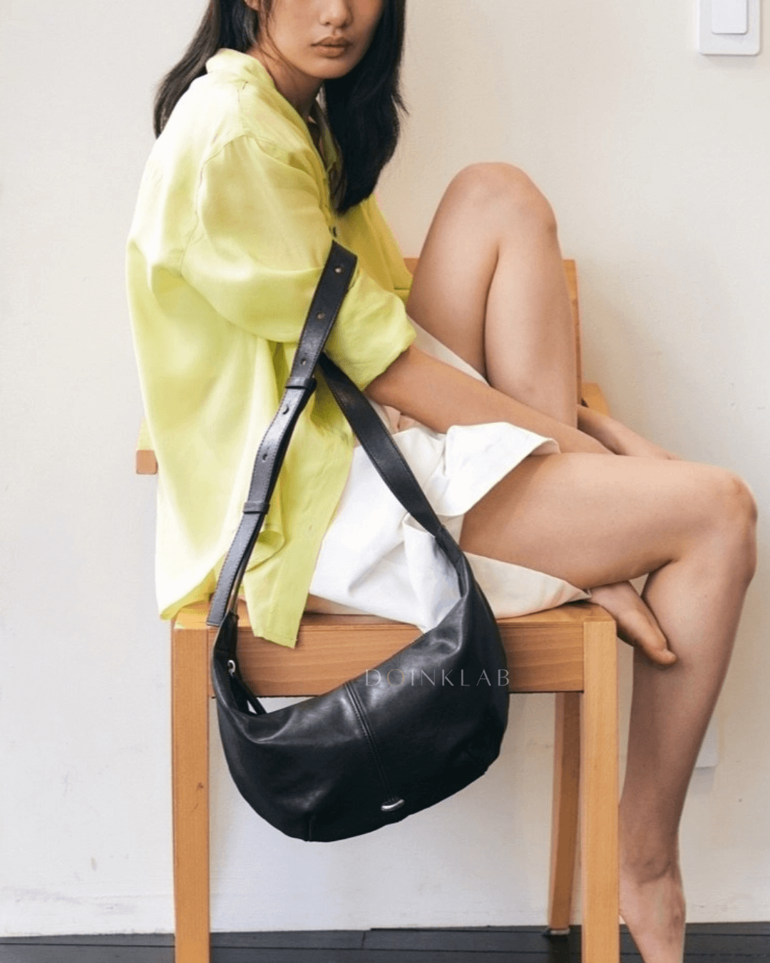 BUCKS AND LEATHER Curve Mini