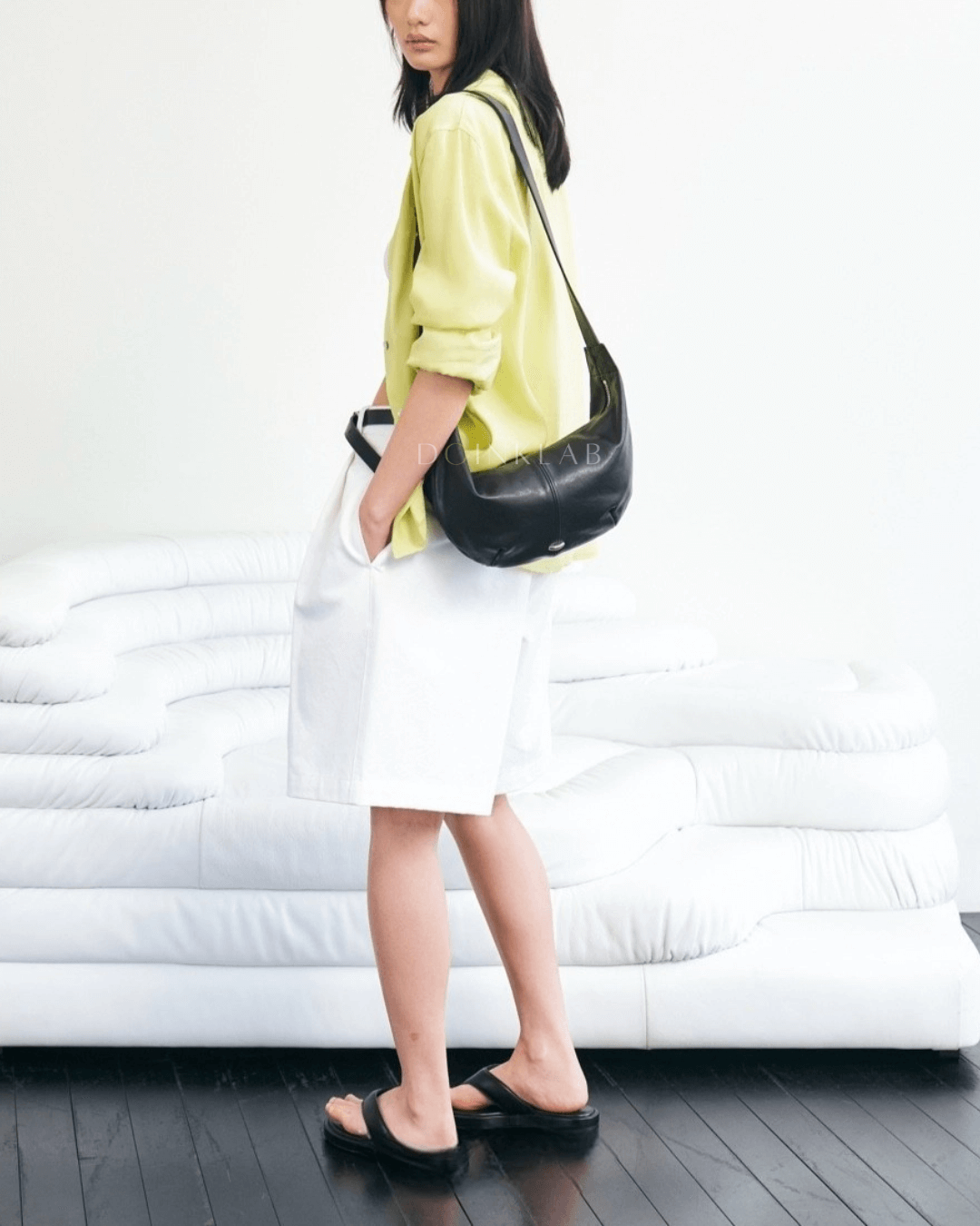 BUCKS AND LEATHER Curve Mini