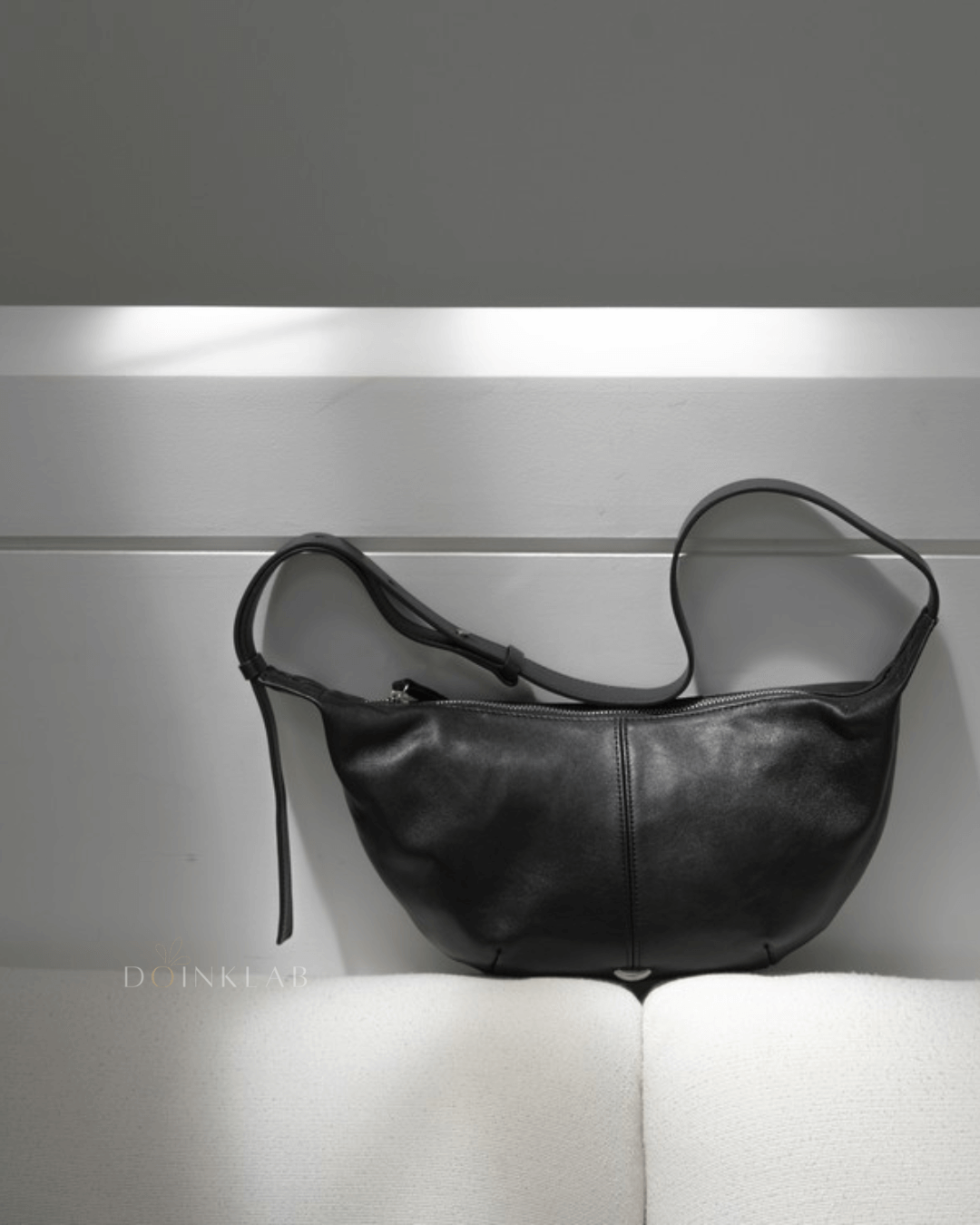BUCKS AND LEATHER Curve Mini