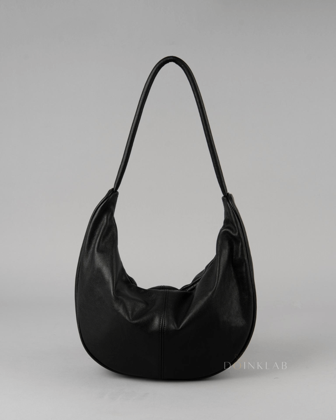 BUCKS AND LEATHER 027 Curve Shoulder