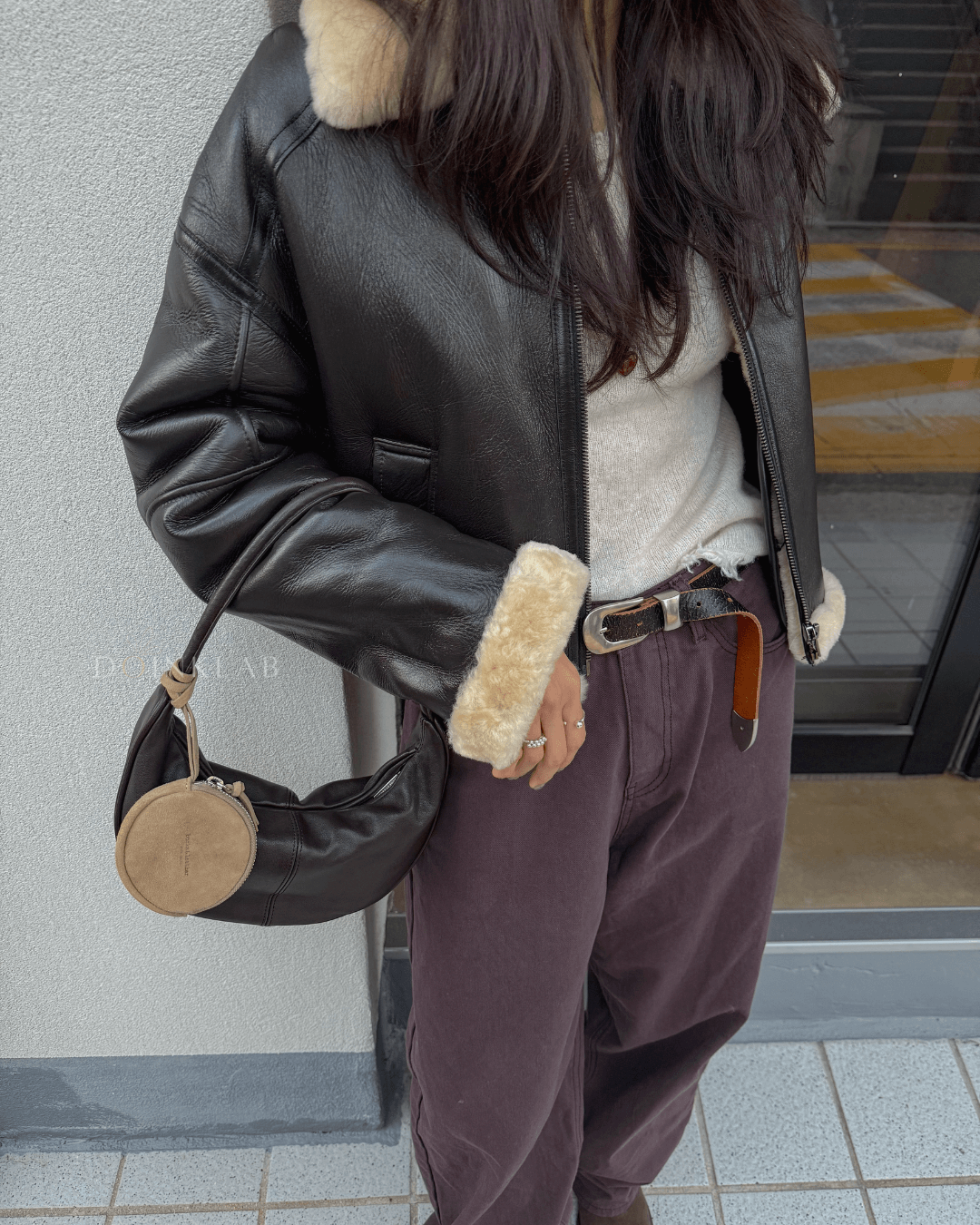 BUCKS AND LEATHER  026 Curve Shoulder S