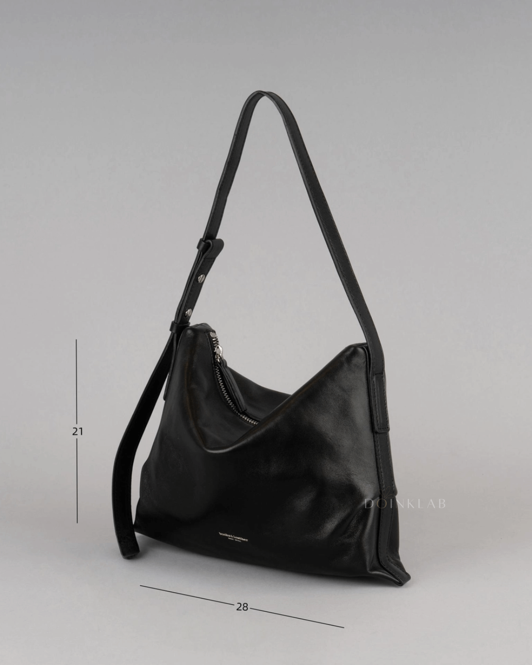 BUCKS AND LEATHER 18 Day Shoulder S