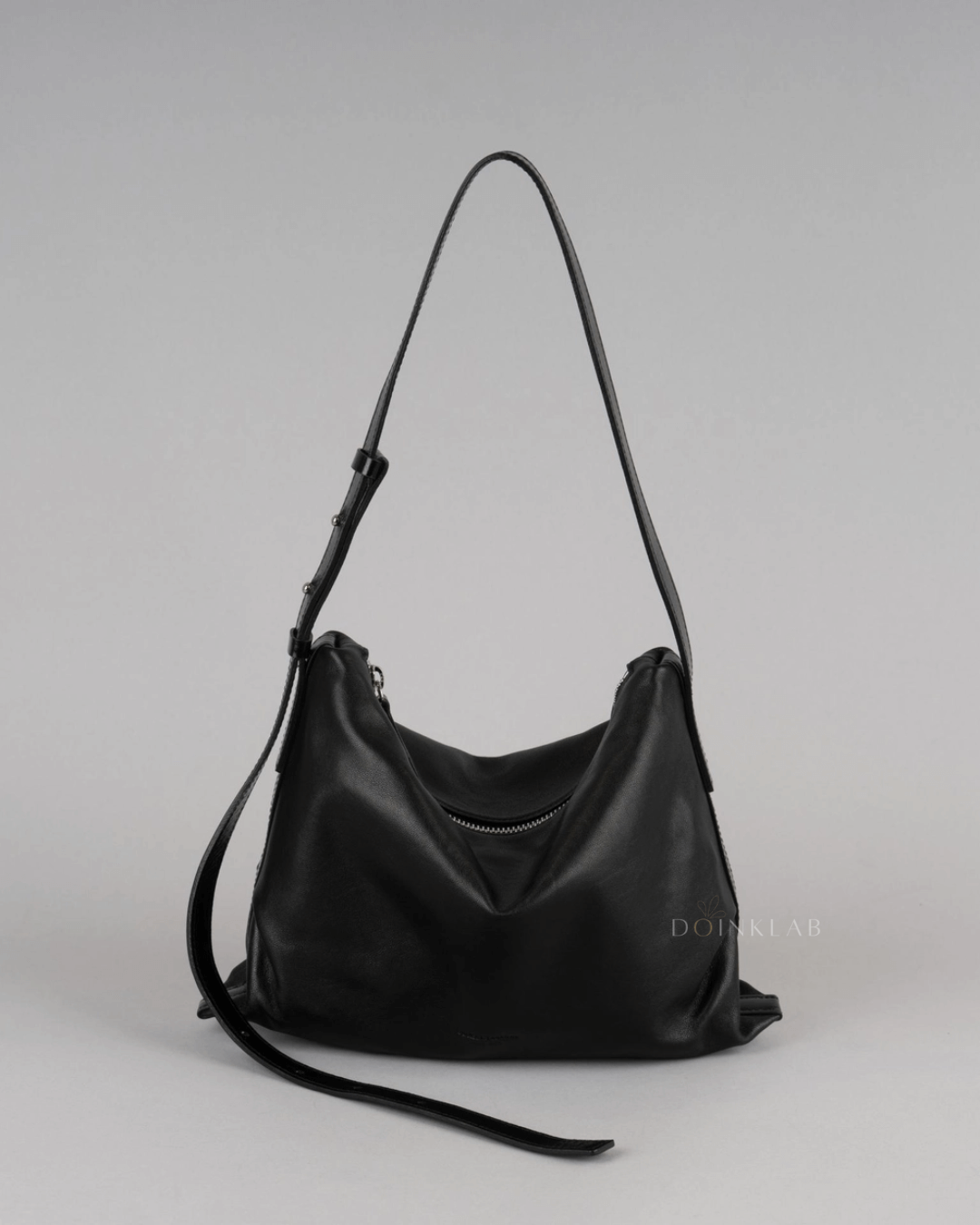 BUCKS AND LEATHER 18 Day Shoulder S