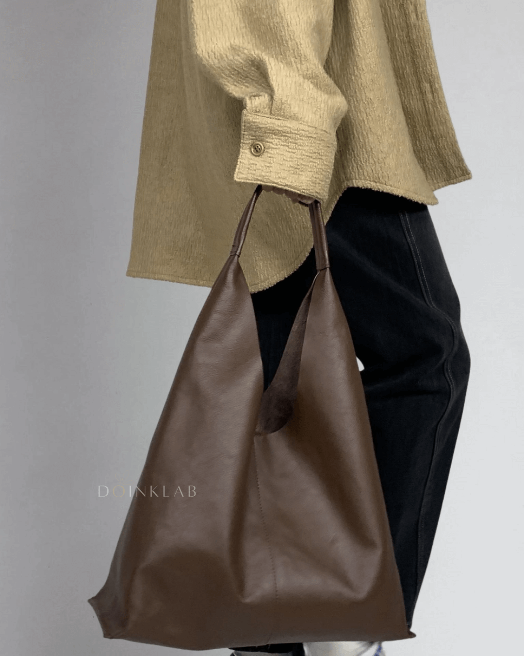BUCKS AND LEATHER Low Tote