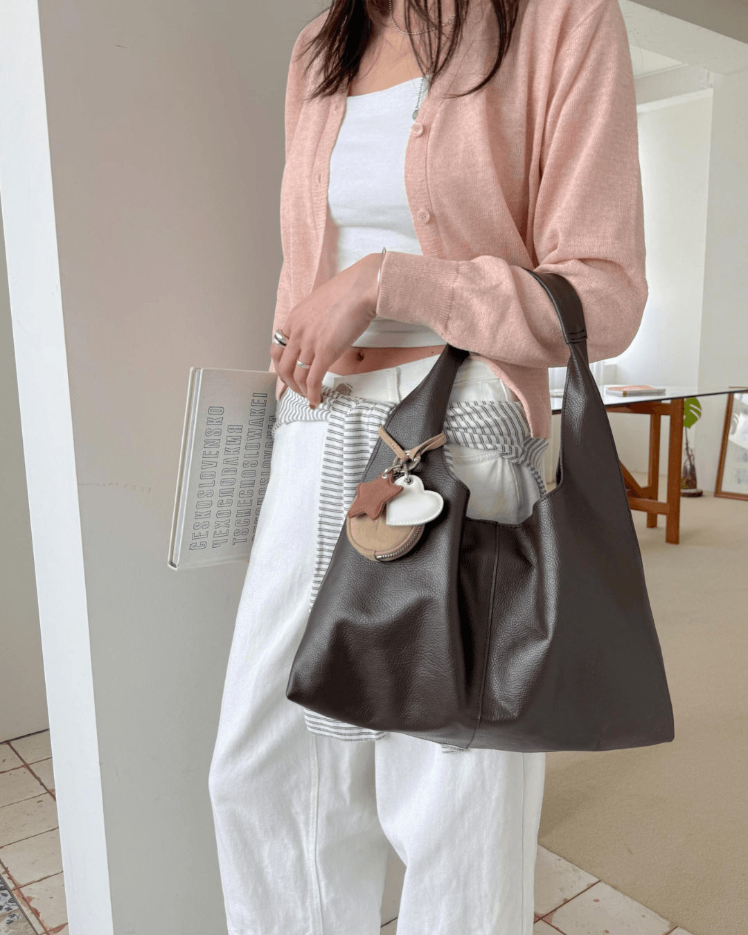BUCKS AND LEATHER M.Tote