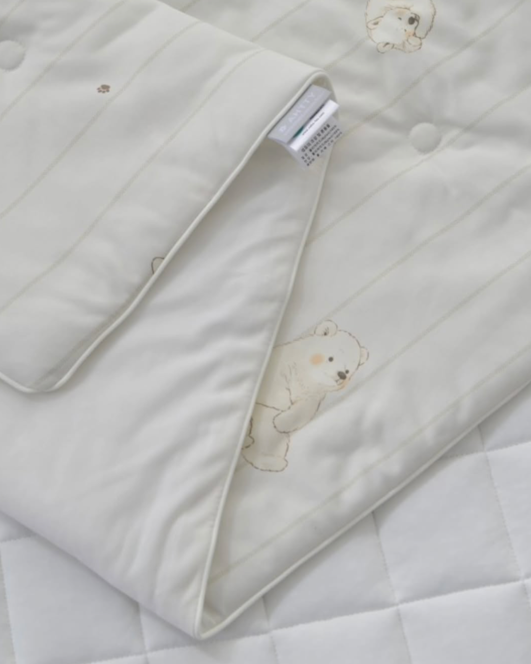 冰冰被 奶油北极熊 Cooling Blanket Cream Polar Bear