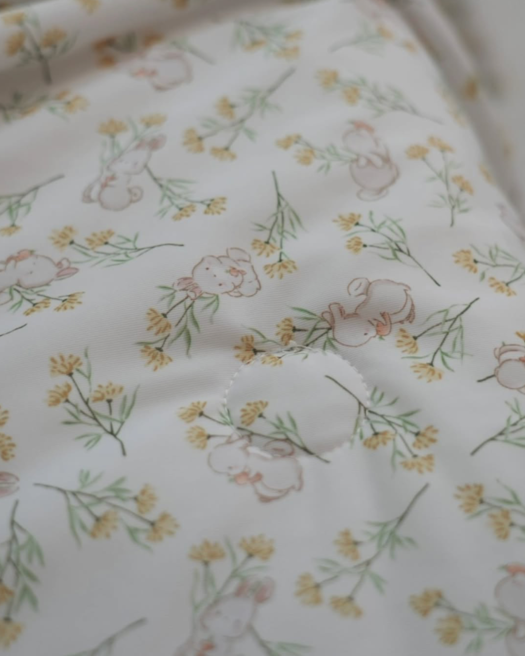 冰冰被 花野兔兔 Cooling Blanket Wildflower Bunny