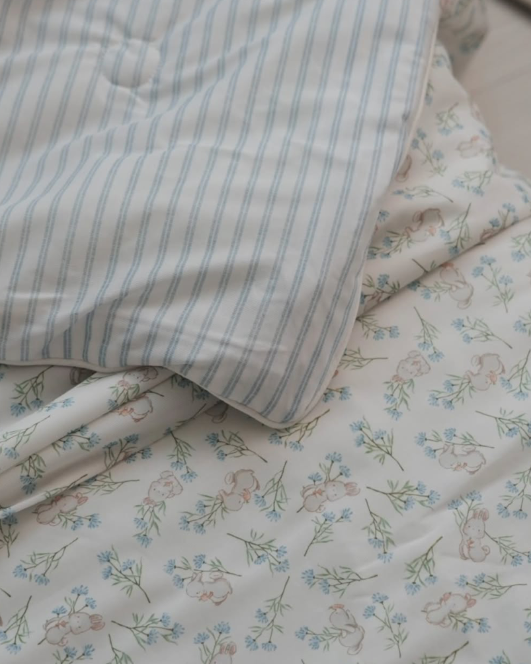 冰冰被 花野兔兔 Cooling Blanket Wildflower Bunny