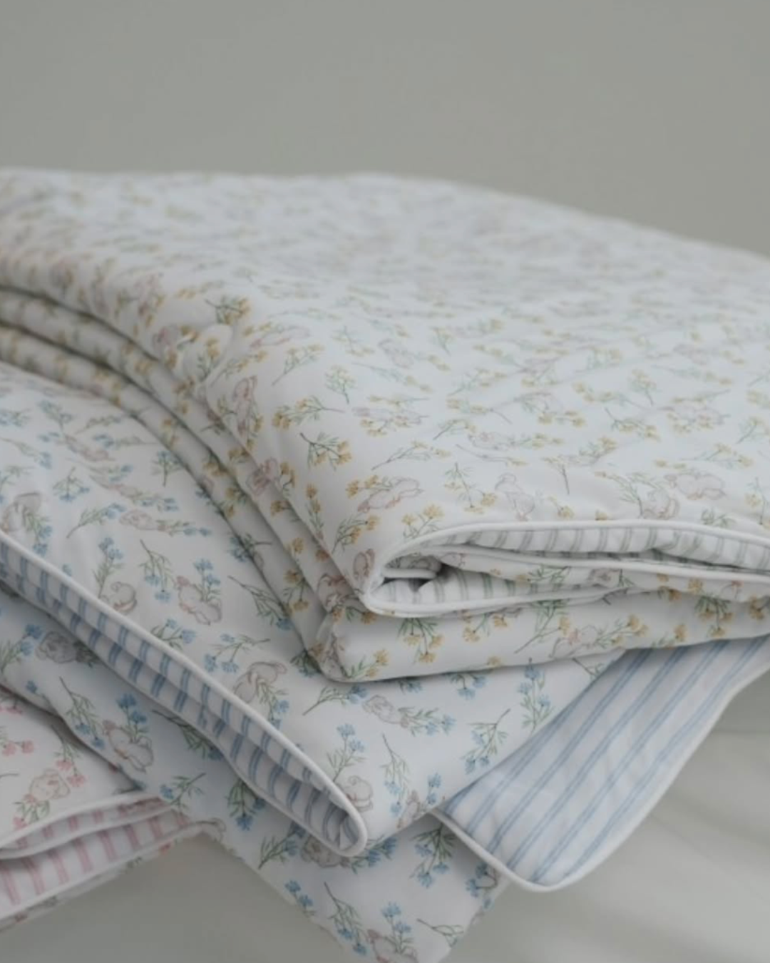 冰冰被 花野兔兔 Cooling Blanket Wildflower Bunny