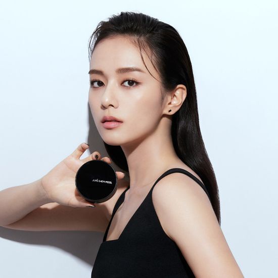 JUNG SAEM MOOL Essential Skin Nuder Long Wear Cushion 亚光气垫 + 替换