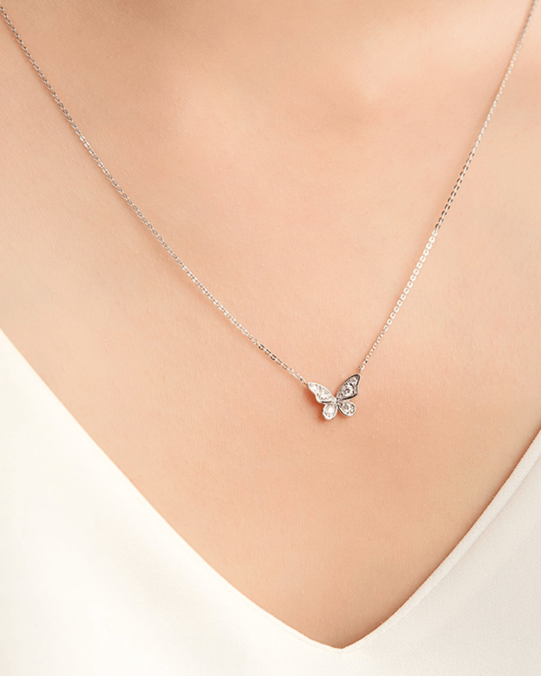 LLOYD 066 Butterfly Necklace