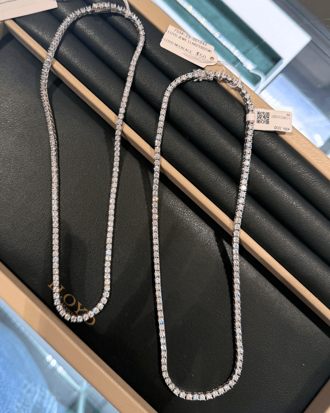 Lloyd 065 Tennis Necklace