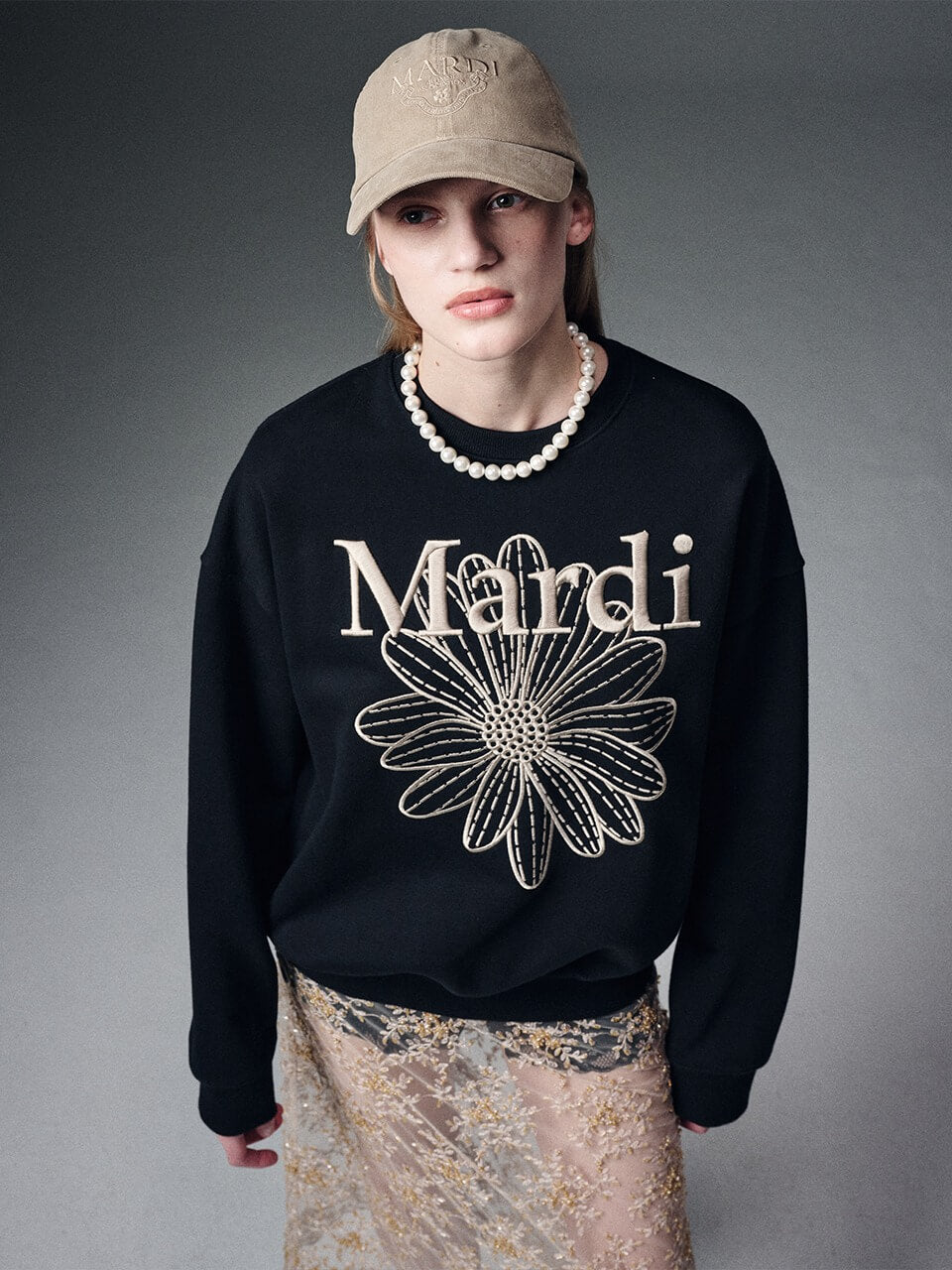 MARDI MERCREDI Sweatshirt Flowermardi Needlework