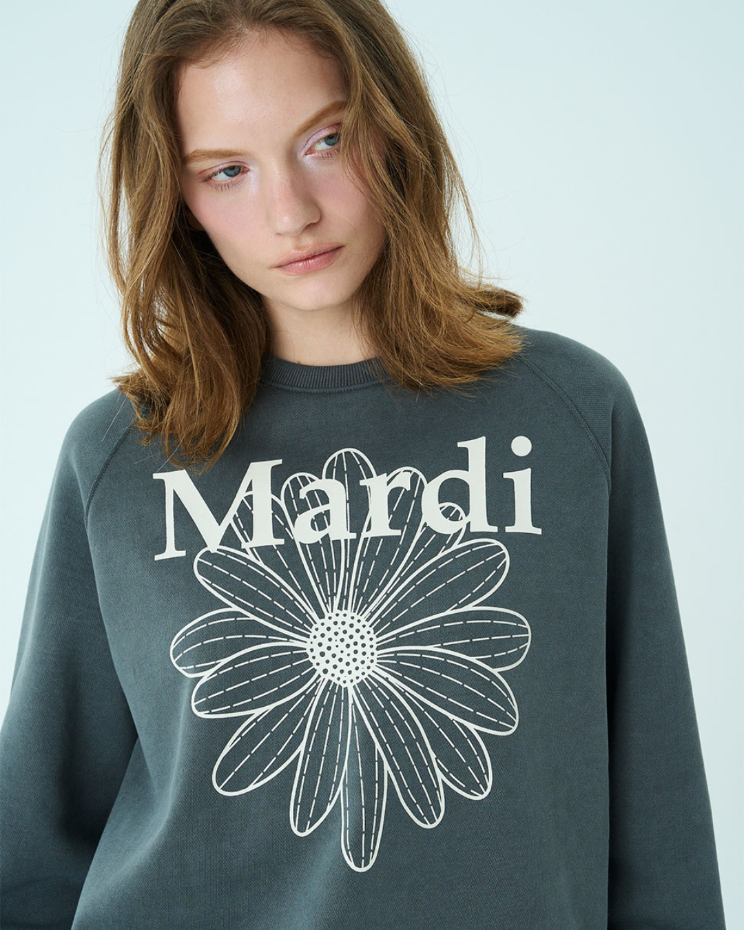 MARDI 106 SWEATSHIRT RAGLAN FLOWERMARDI PIGMENT WASHING