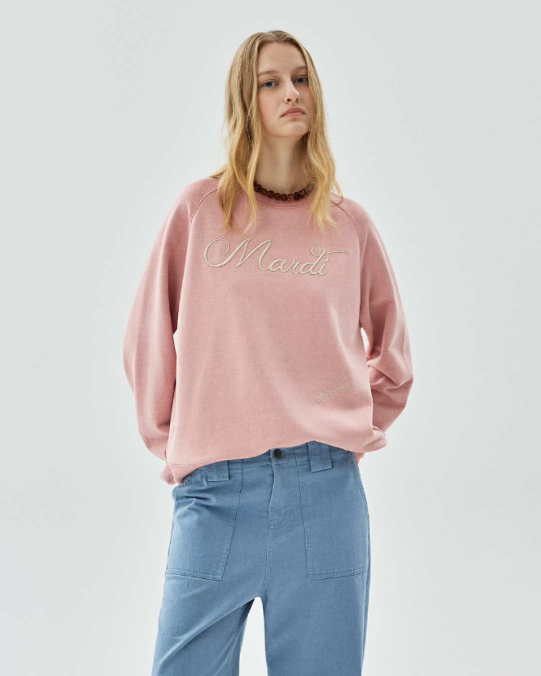 MARDI 108 SWEATSHIRT RAGLAN SCRIPT LOGO NEEDLEWORK