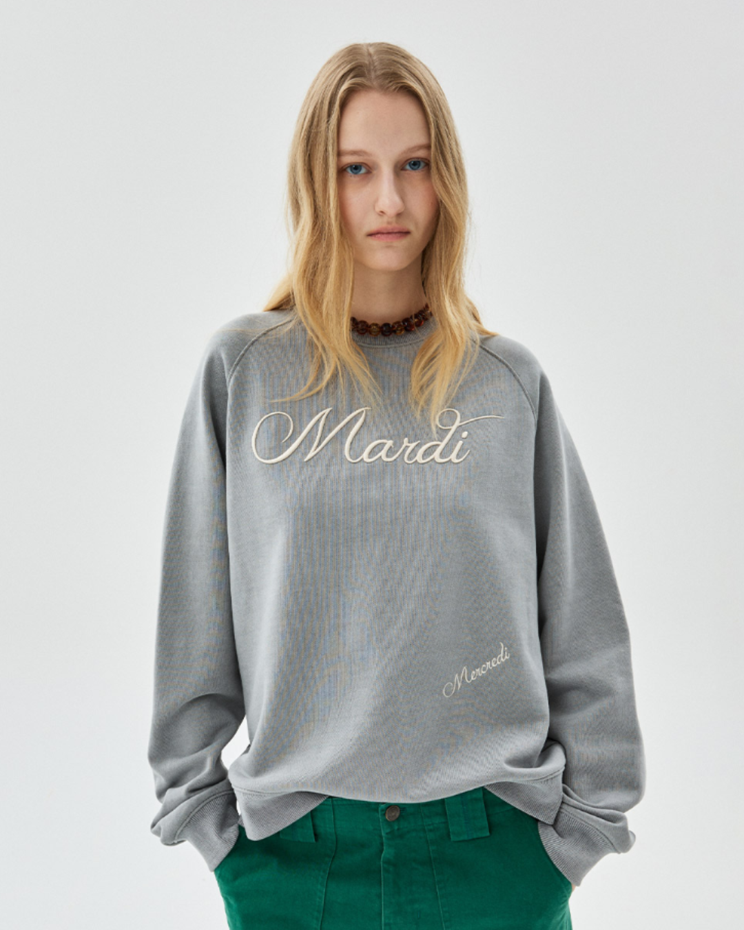 MARDI 108 SWEATSHIRT RAGLAN SCRIPT LOGO NEEDLEWORK