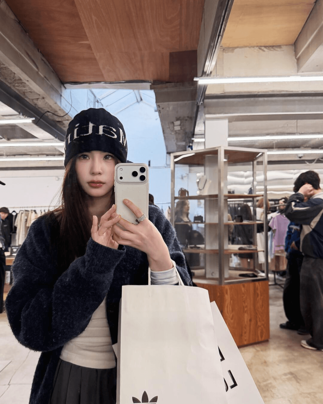 MATIN KIM 038 Logo Jacquard Short Beanie