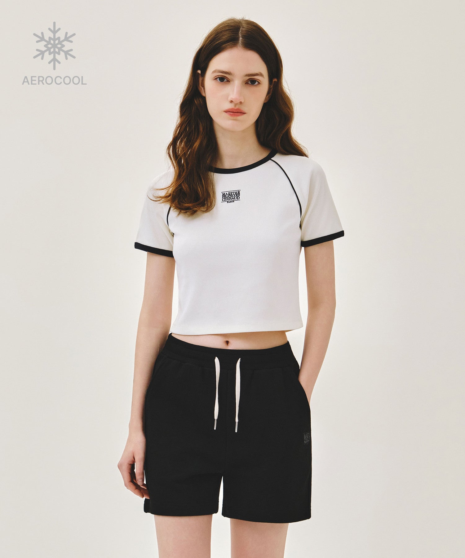 Marithe 050 W AEROCOOL SMALL CLASSIC LOGO RINGER SLIM CROP TEE