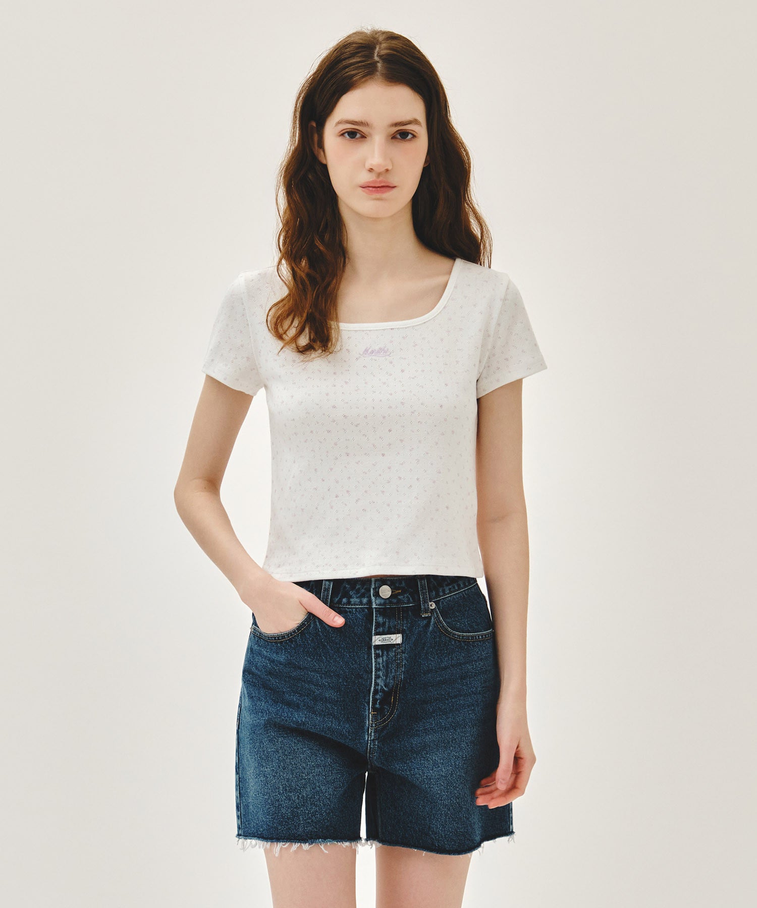 Marithe 052 W FLOWER SLIM CROP TEE