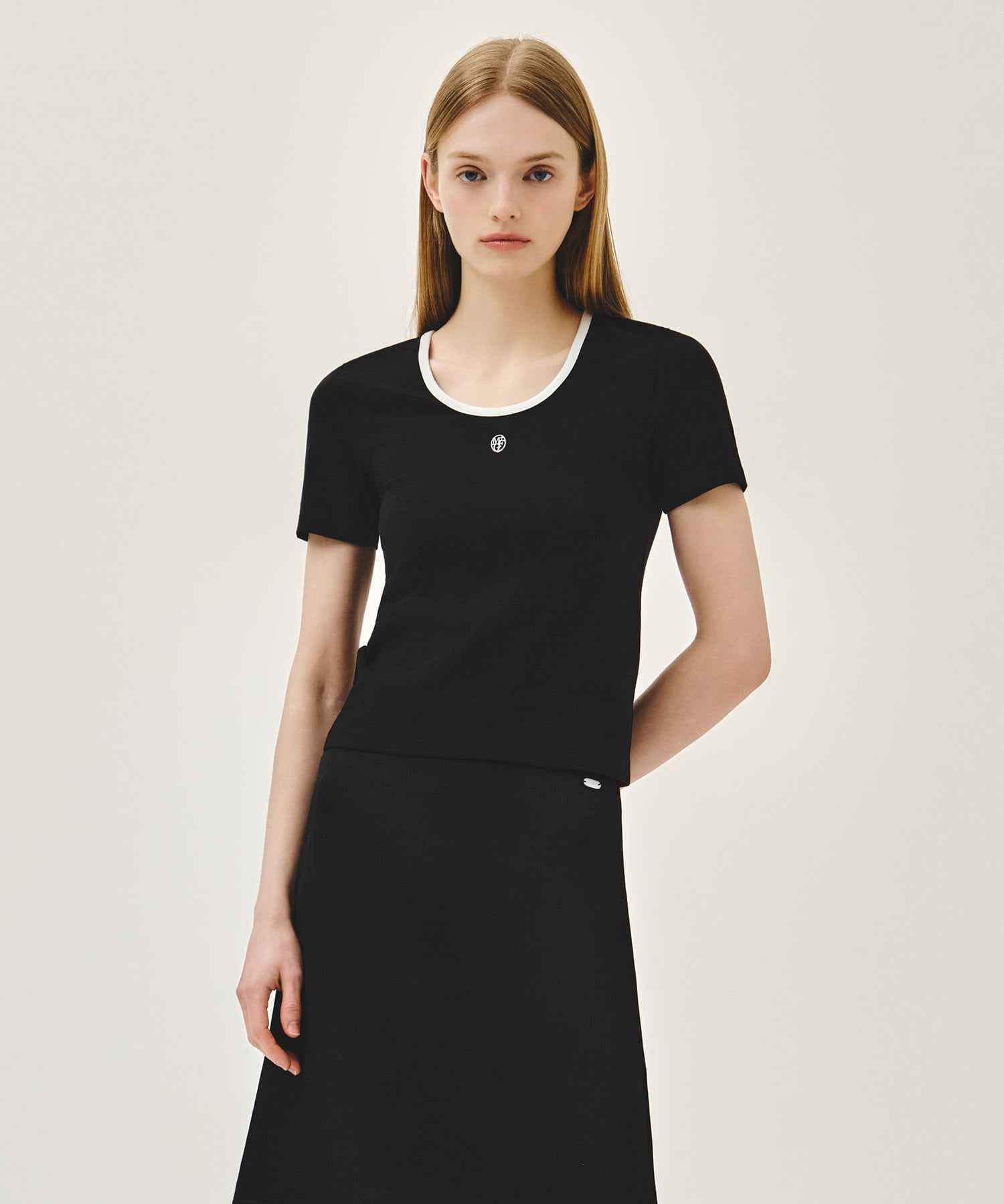 Marithe 063 W DEEP NECK RINGER TEE