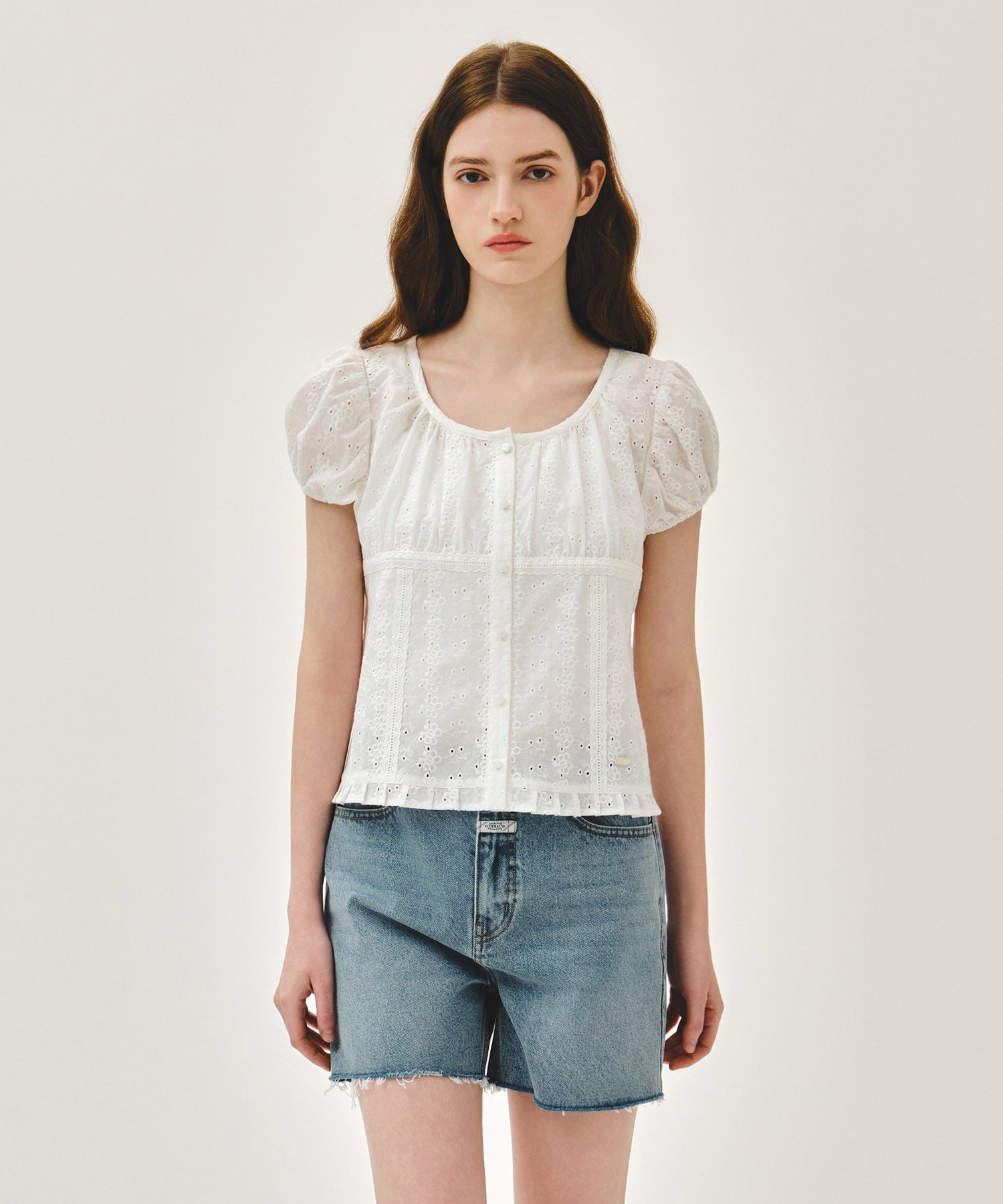 Marithe 066 W PUFF SLEEVE LACE SHIRT