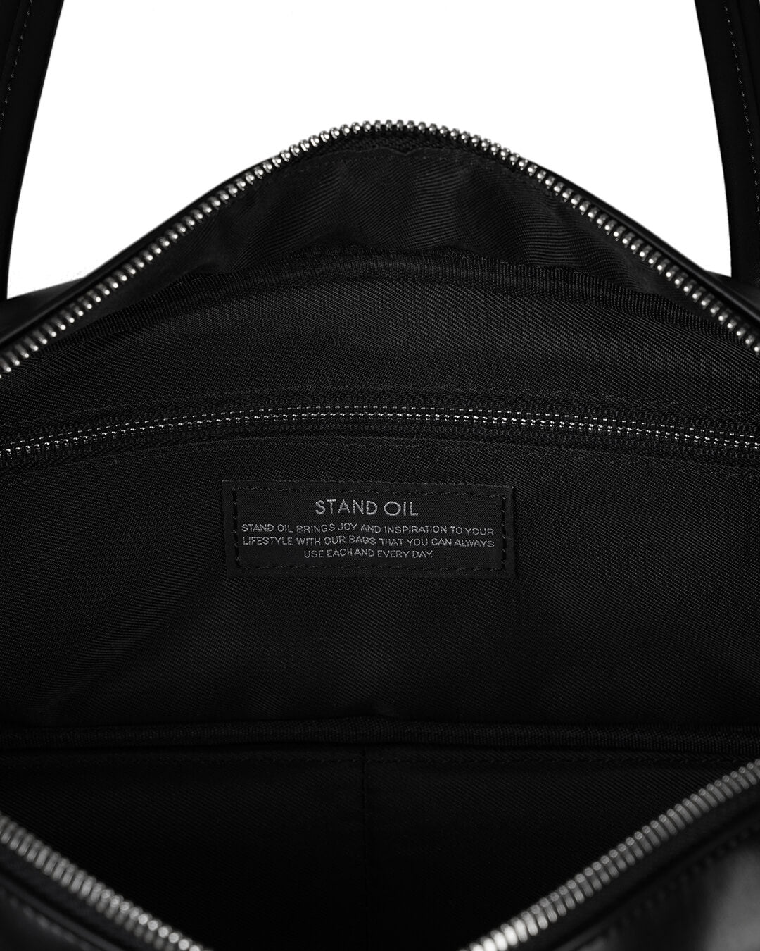 STAND OIL More Baguette Bag