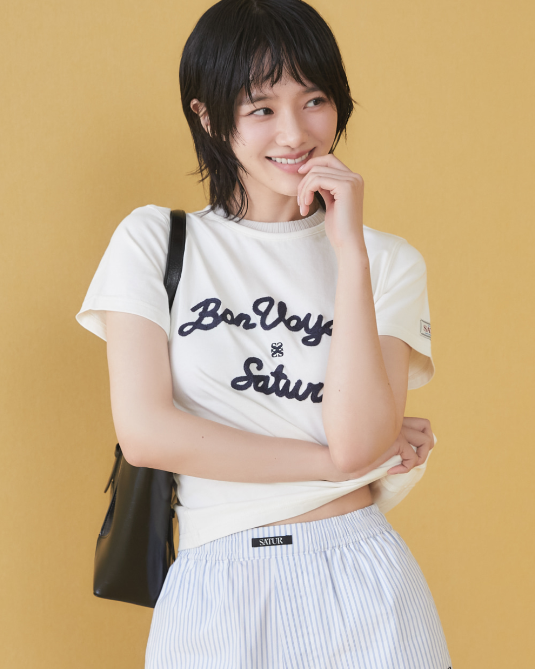 SATUR 003 (W) Satur Logo Voyage T-Shirt