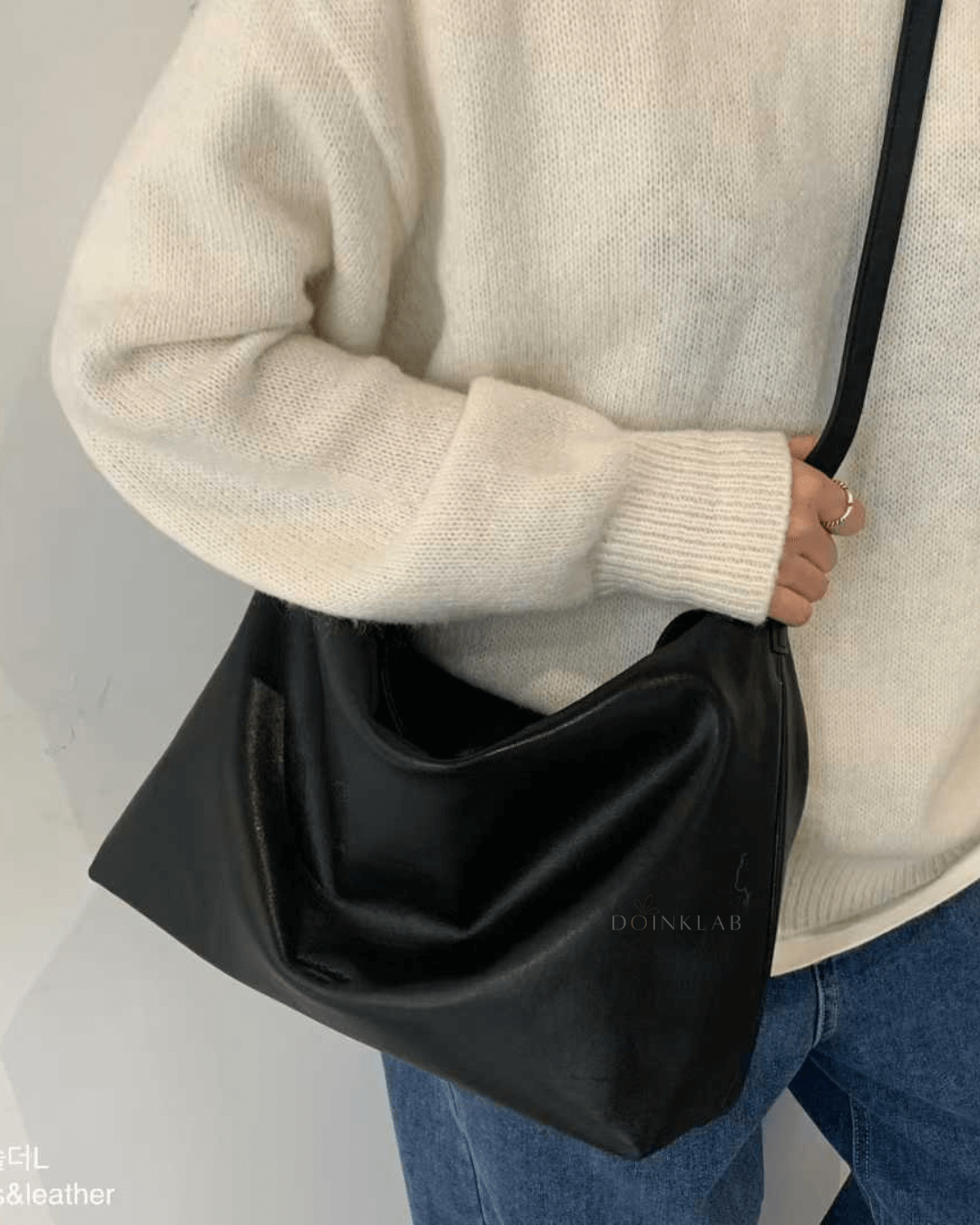 Bucks and Leather 001 Folding Shoulder L