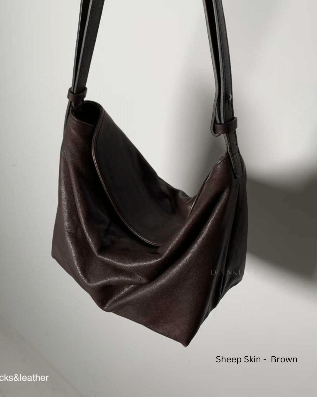 Bucks and Leather Folding Shoulder 慵懒包 中号 M 002
