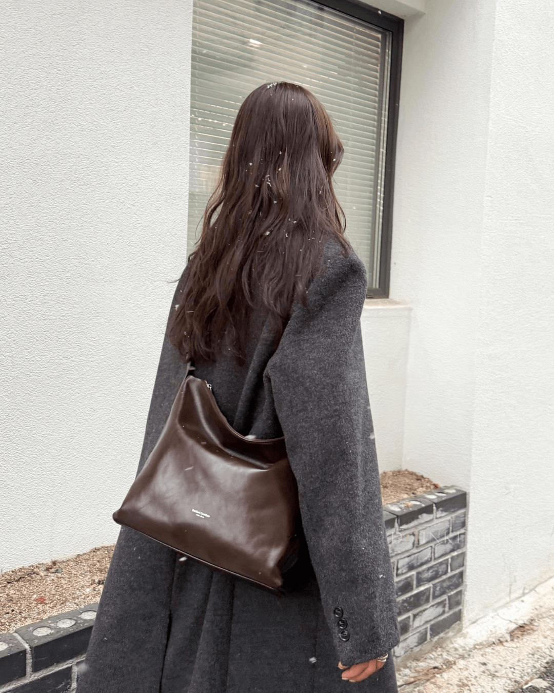 BUCKS AND LEATHER Low Bag Pull Up 新款拉链慵懒包 -亮面