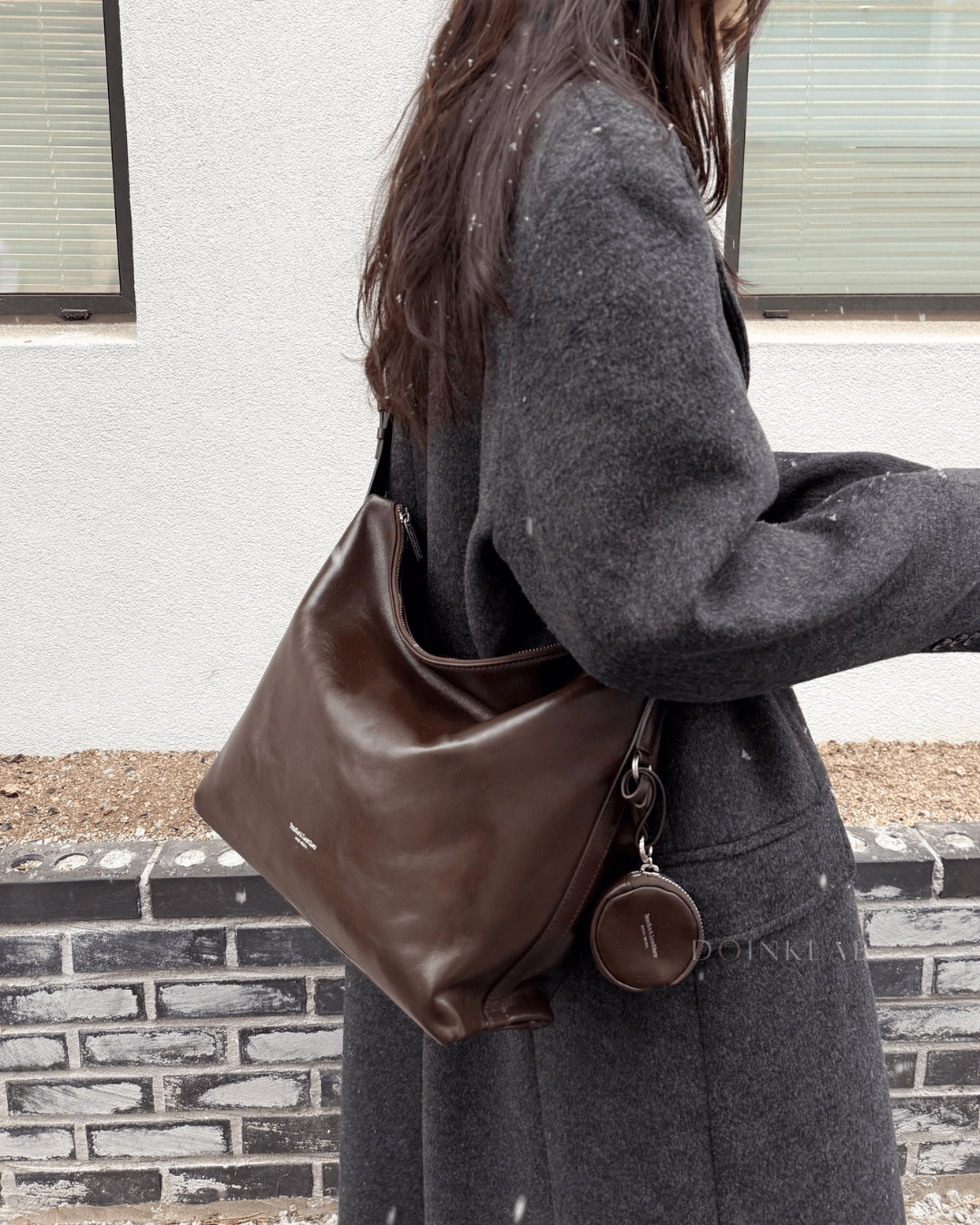 BUCKS AND LEATHER Low Bag Pull Up 新款拉链慵懒包 -亮面