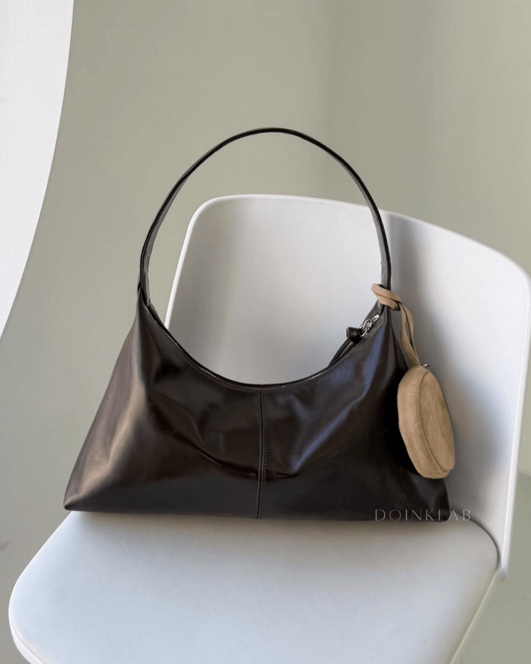 BUCKS AND LEATHER Monet Bag Pull Up 亮面腋下包