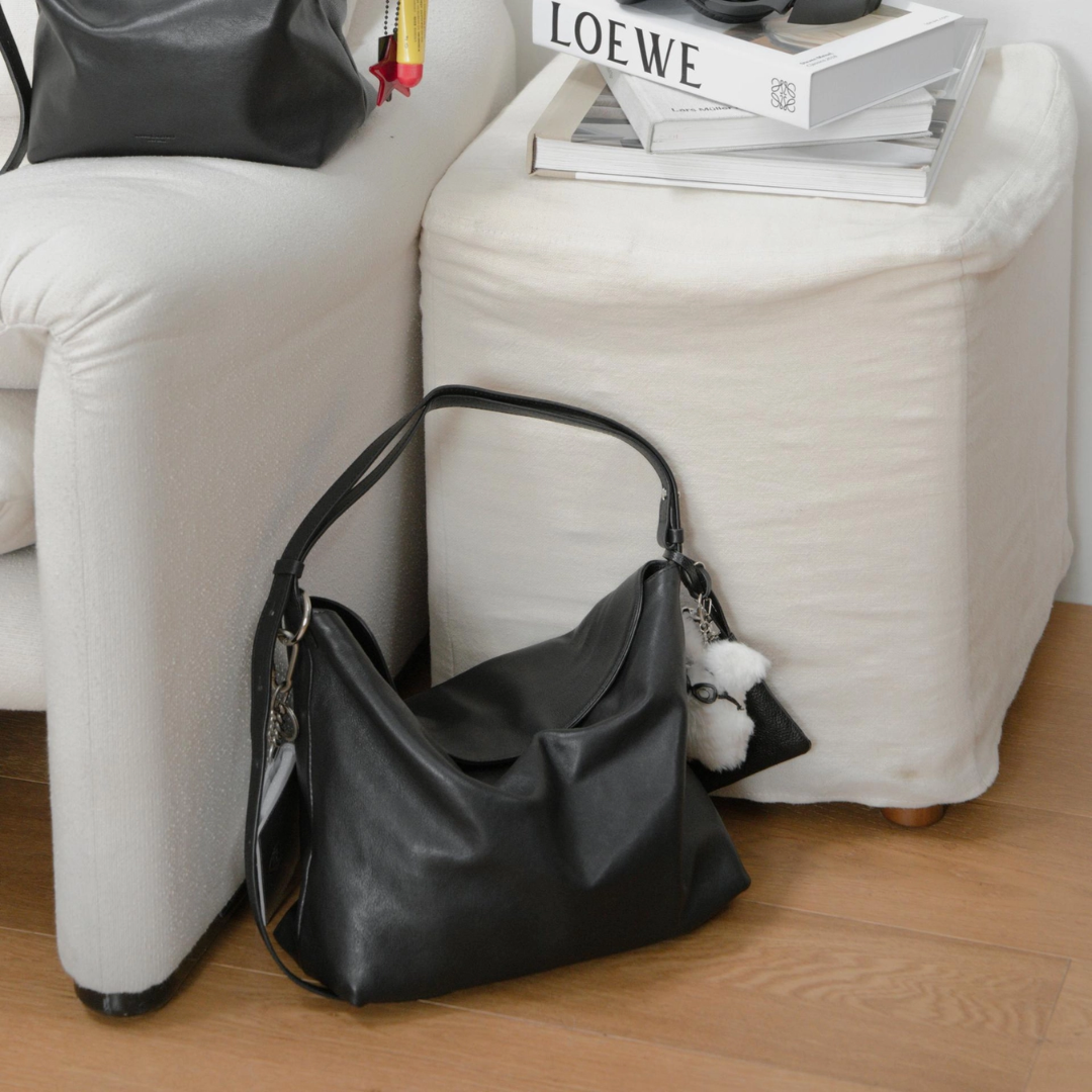 Bucks and Leather 001 Folding Shoulder L