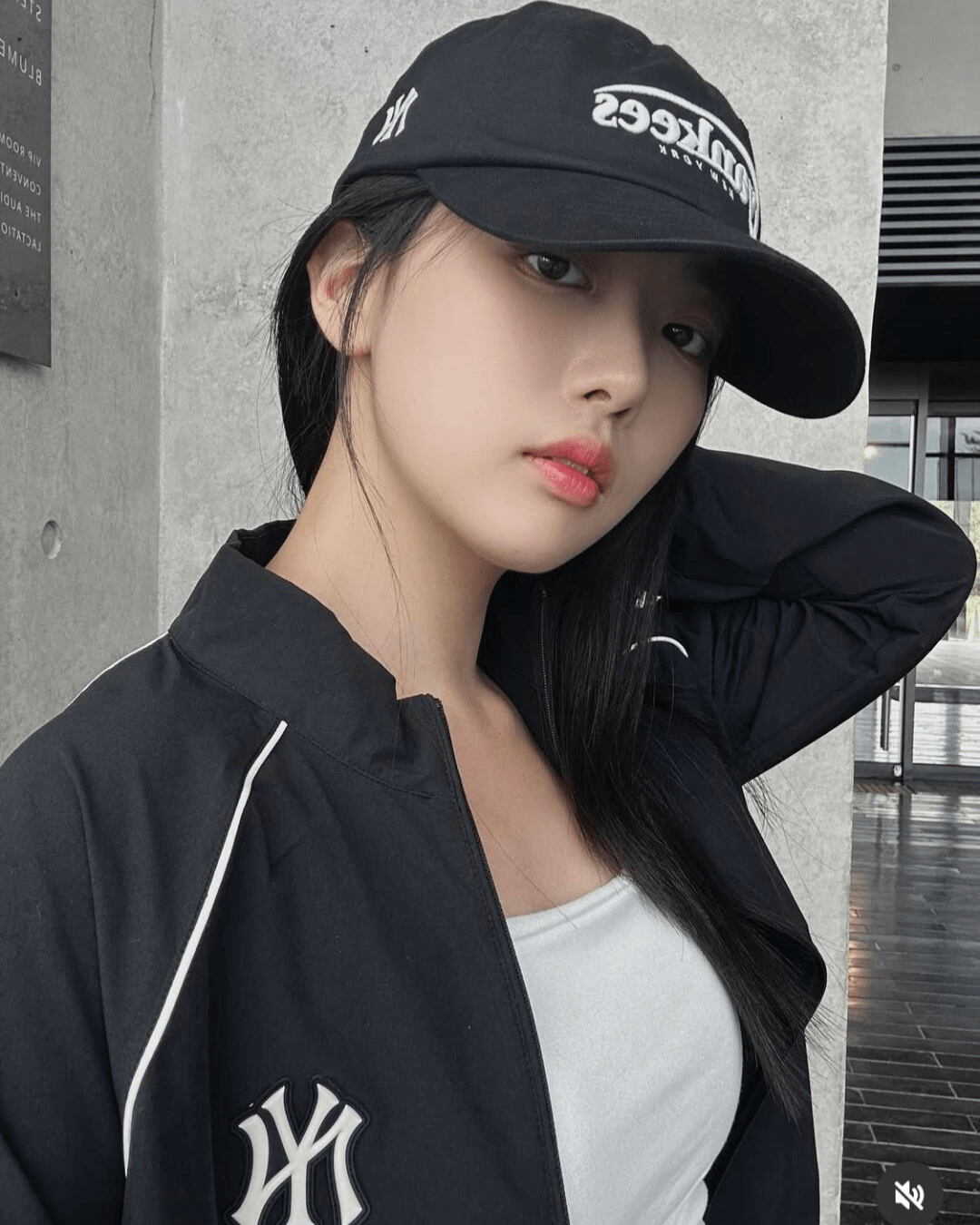 MLB 04 Cap