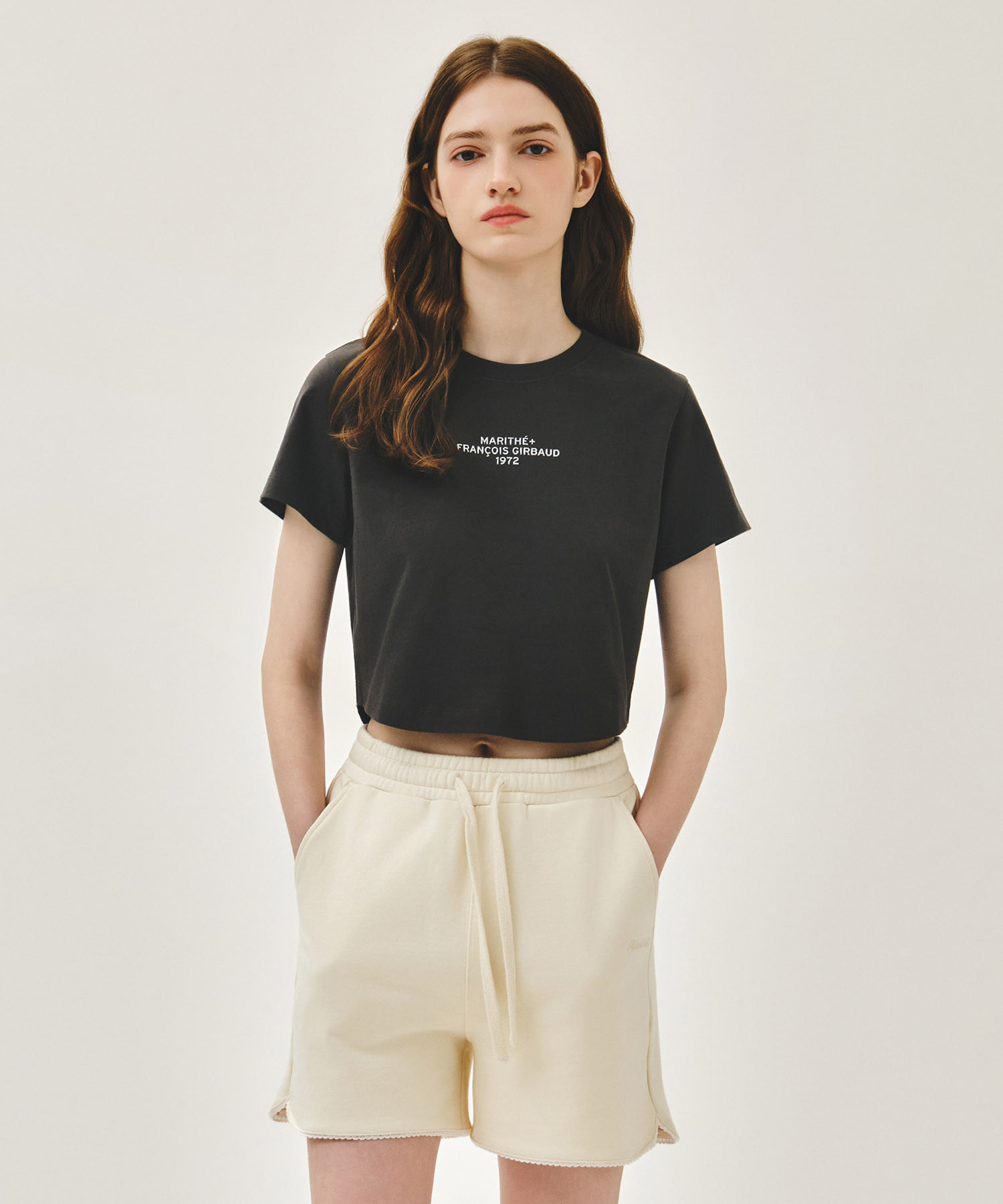 Marithe 054 W SILVER LETTERING CROP TEE