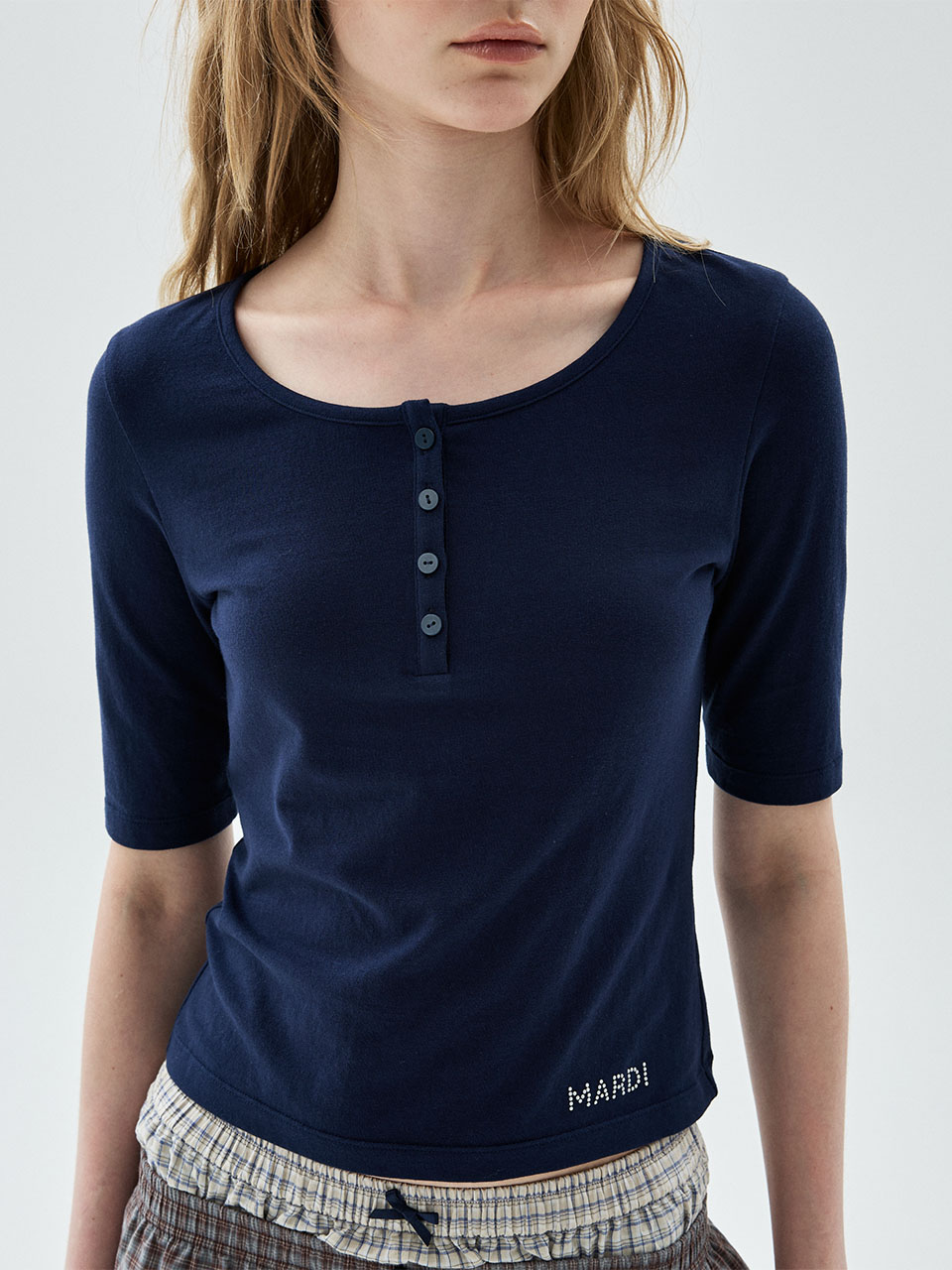 MARDI 105 SLIM TOP HENLEY NECK_NAVY